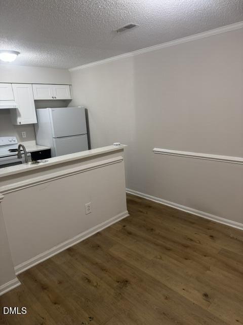 4300 Presley Ct. Court A, B, C, D Property Photo 6