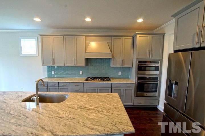 332 Rapport Drive Property Photo 3