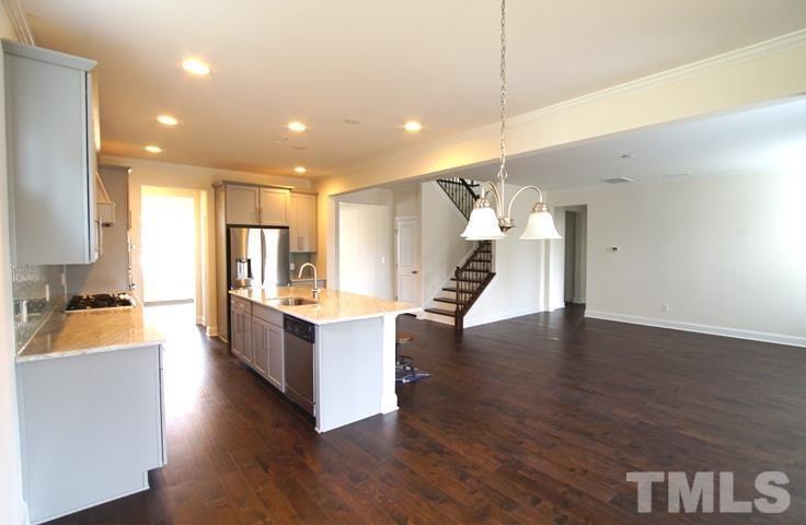 332 Rapport Drive Property Photo 5