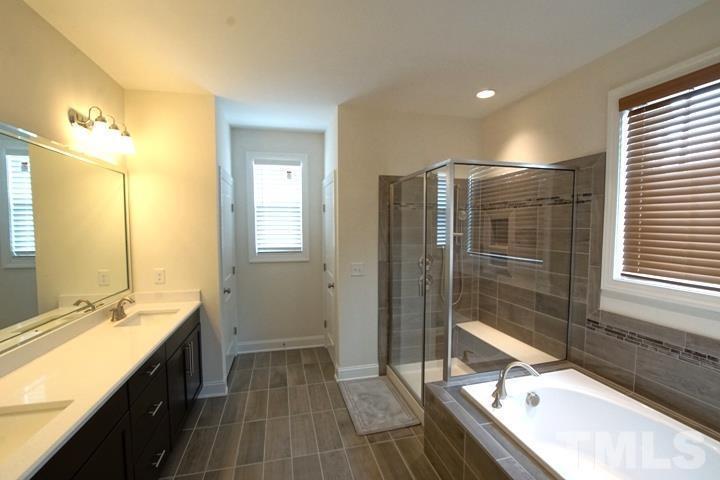 332 Rapport Drive Property Photo 10