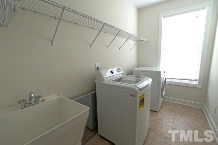 332 Rapport Drive Property Photo 12