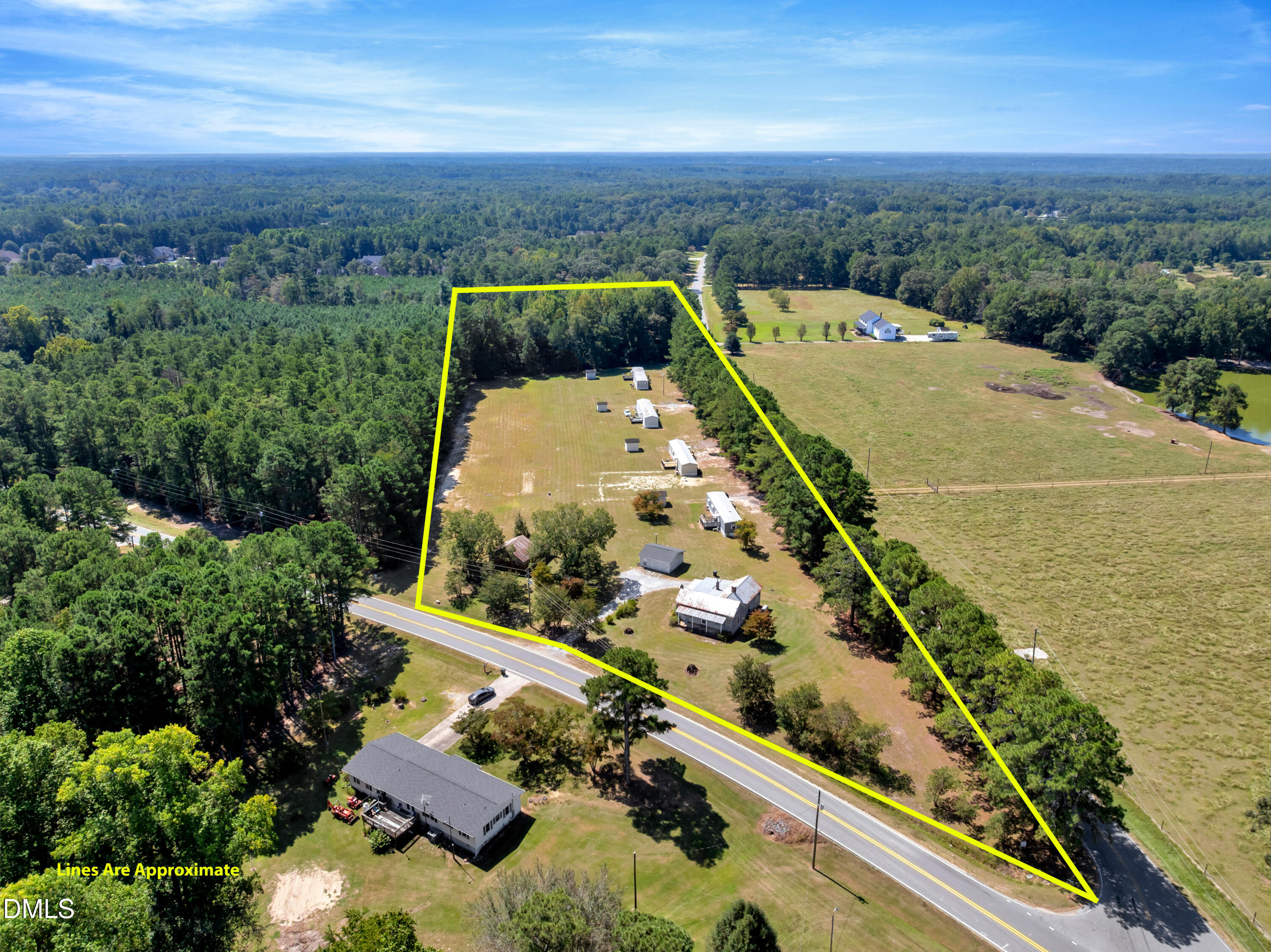 2172 Amelia Church Road Property Photo 1