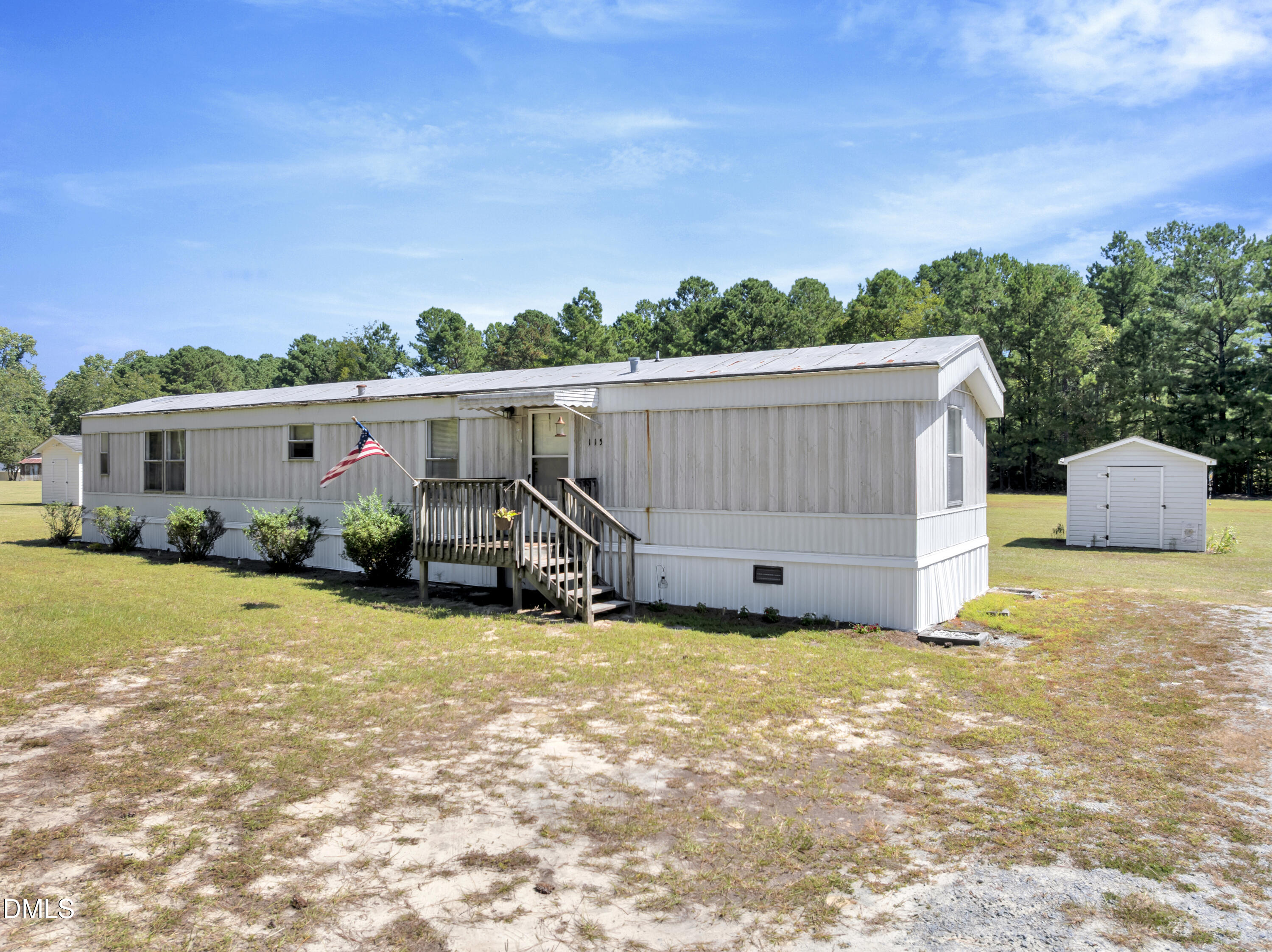 2172 Amelia Church Road Property Photo 5