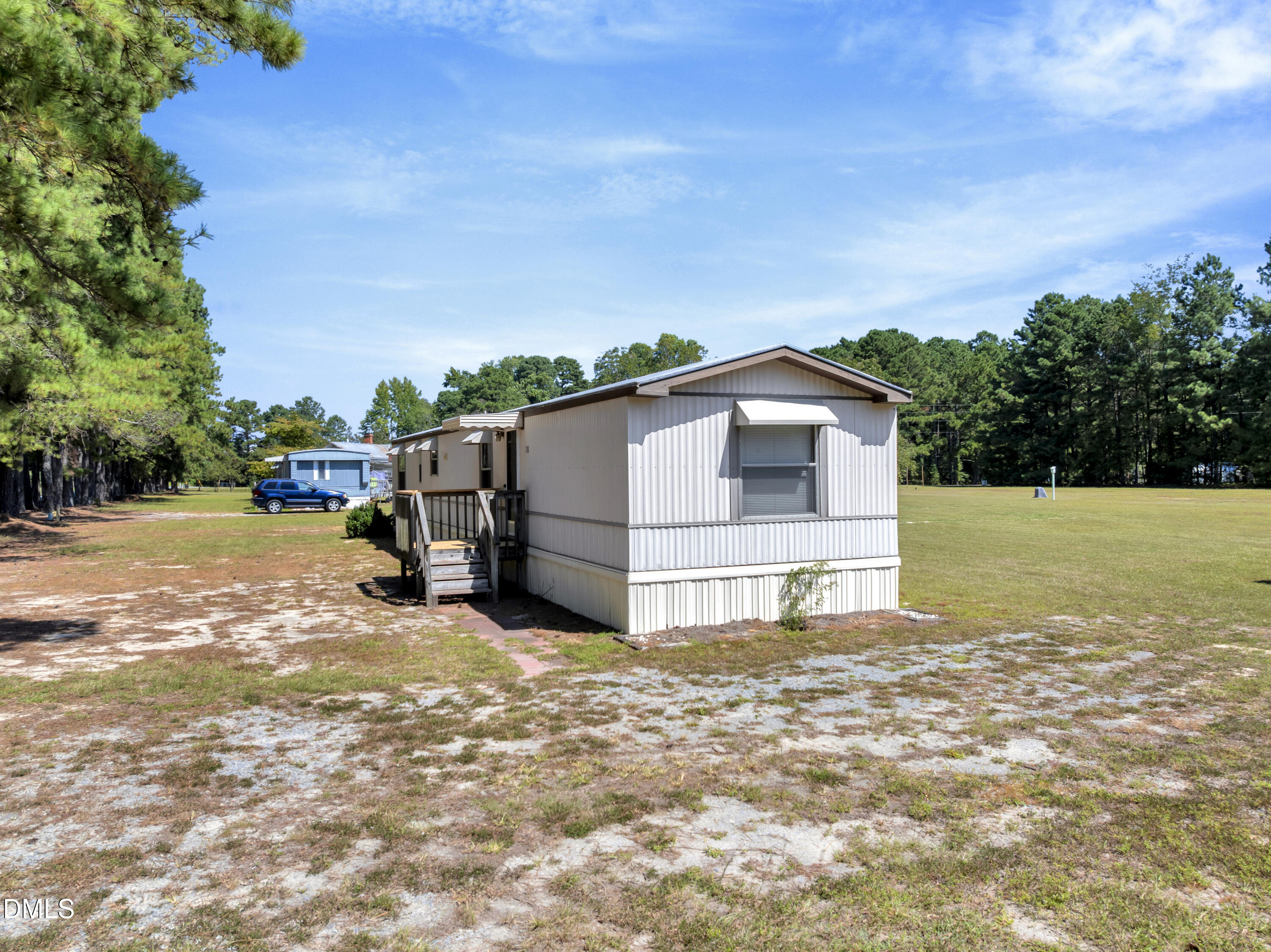 2172 Amelia Church Road Property Photo 8