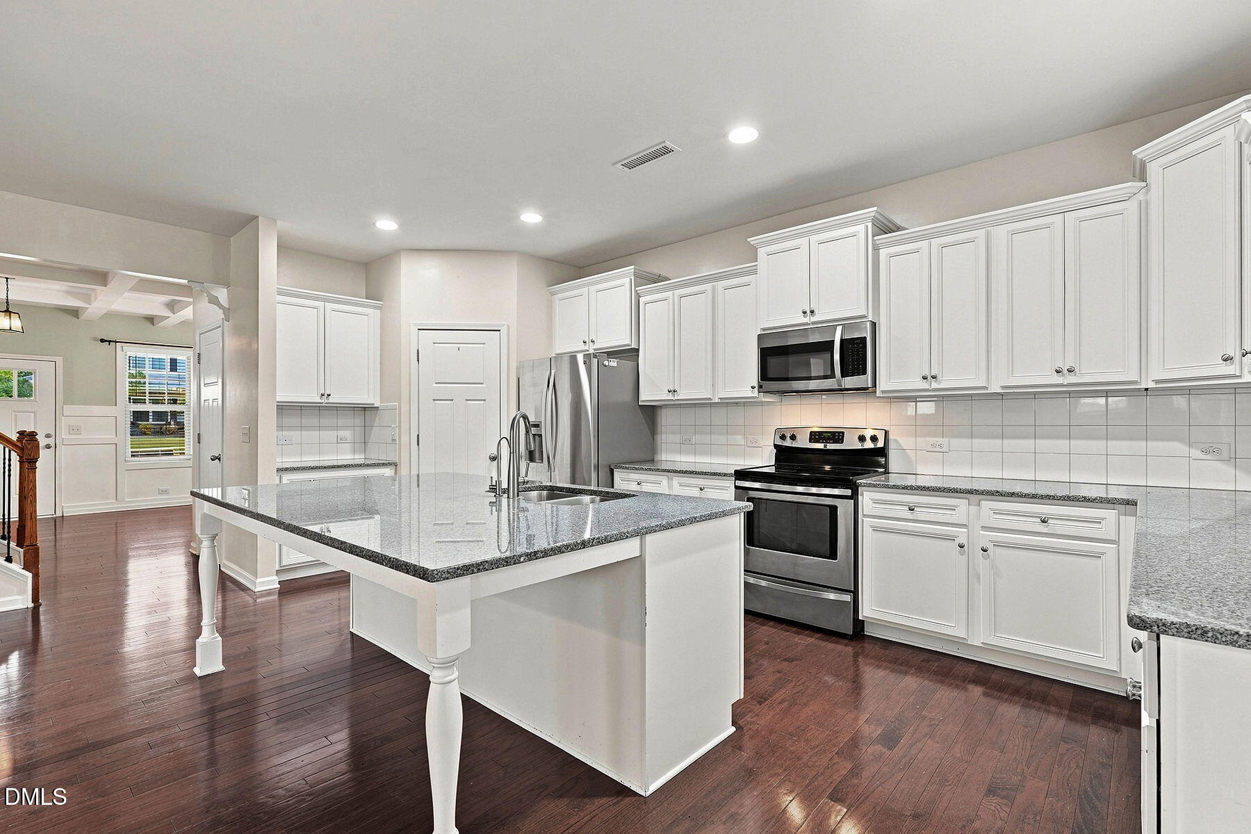1009 Dillon Lake Drive Property Photo 7