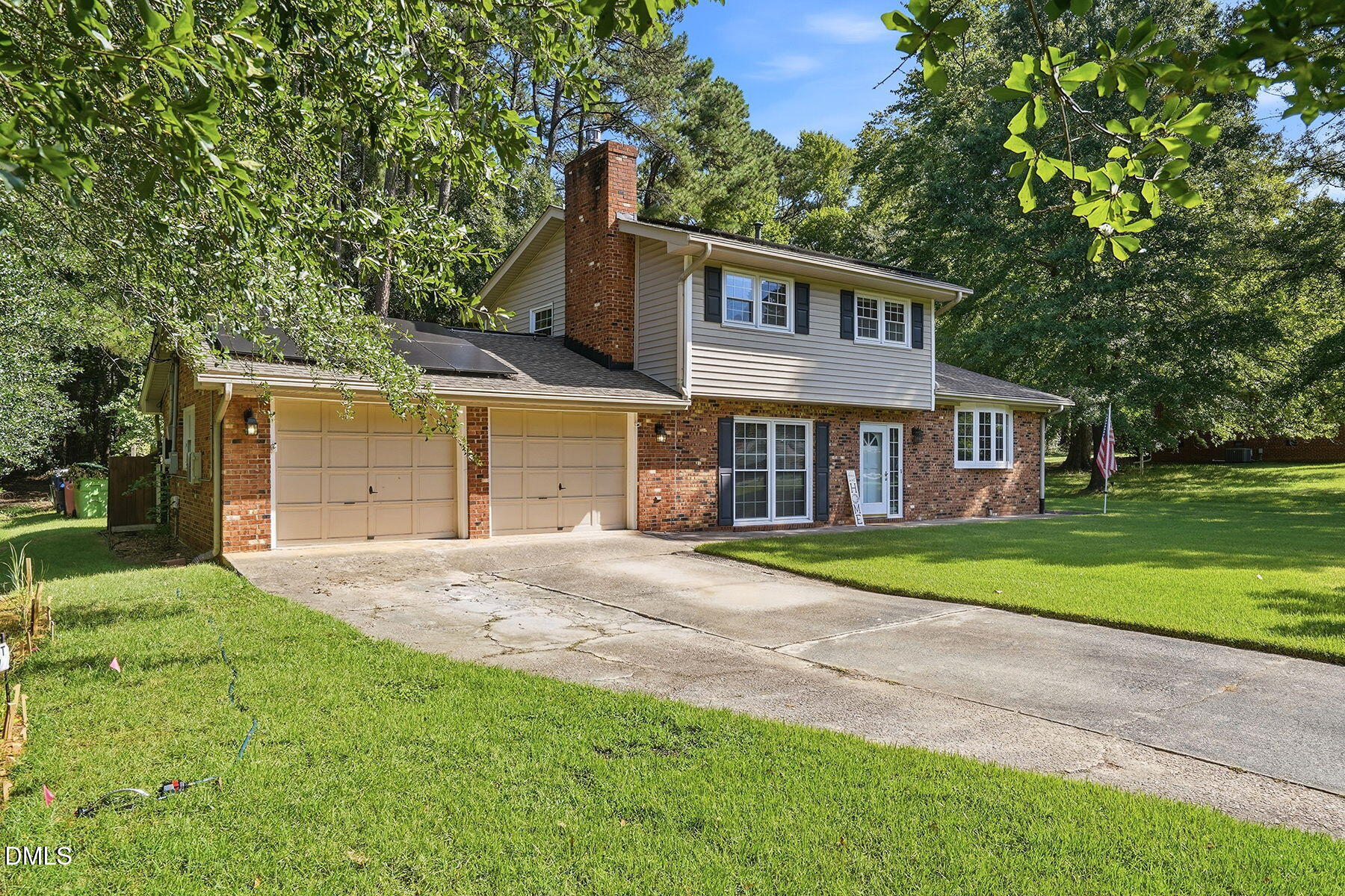 5009 Stockton Drive Property Photo 2