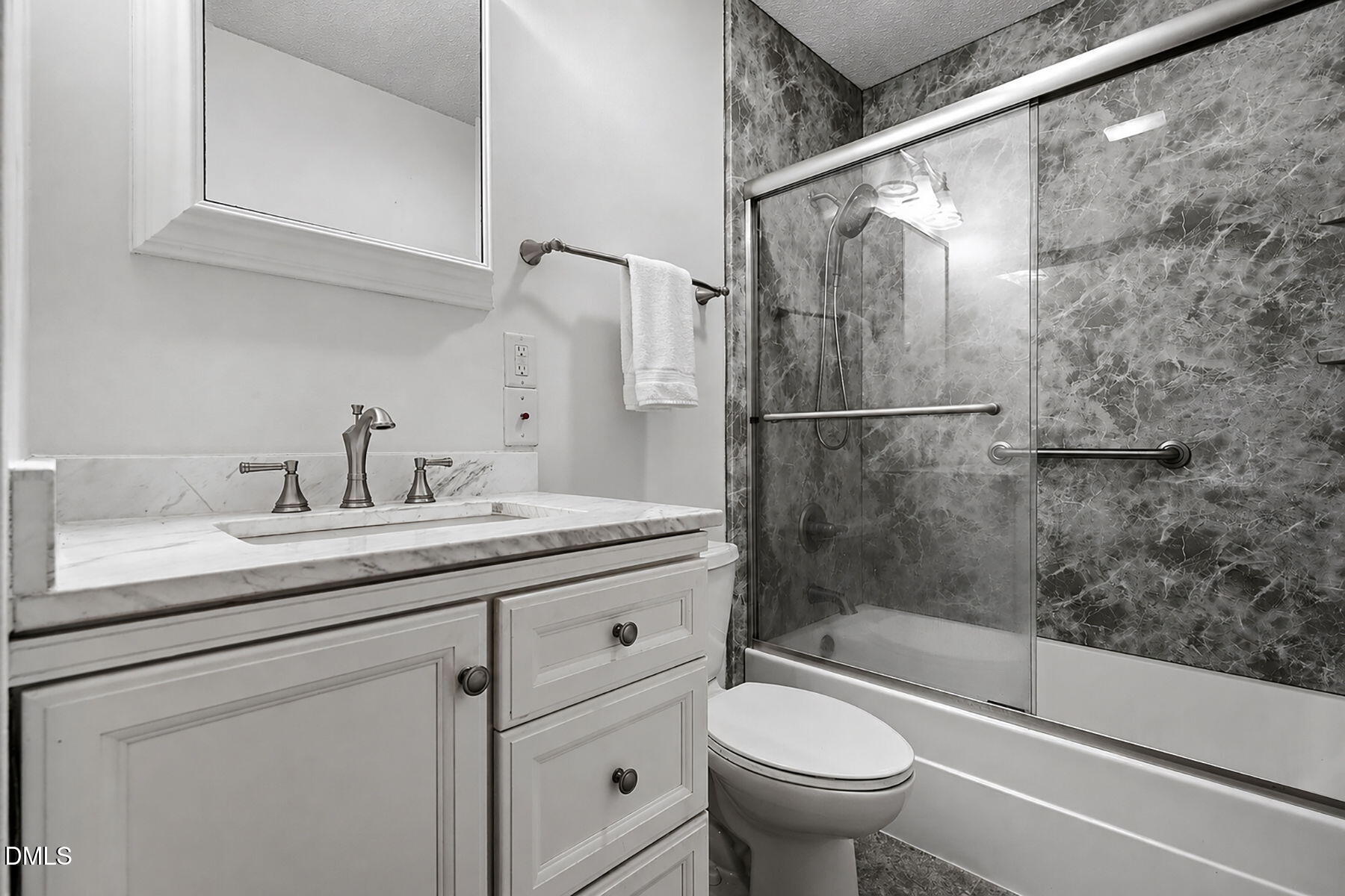5009 Stockton Drive Property Photo 22
