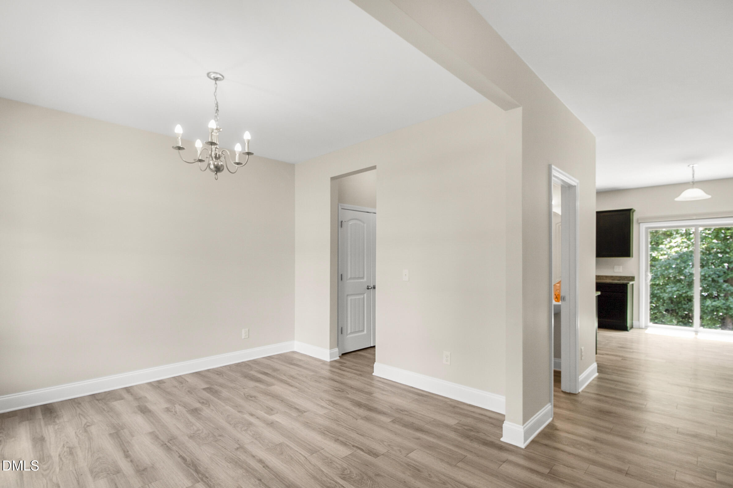 118 Hemlock Green Lane Property Photo 4