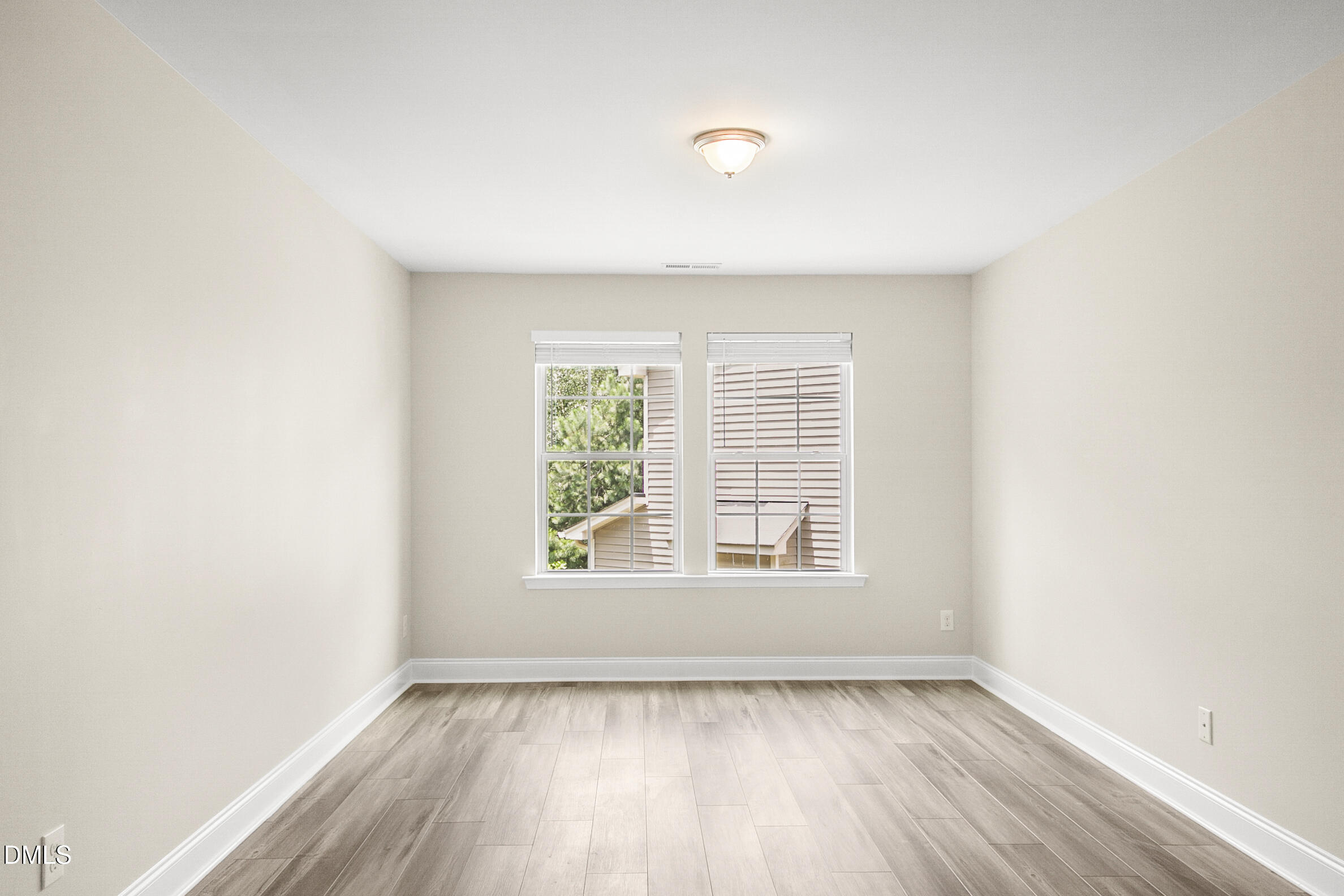 118 Hemlock Green Lane Property Photo 18