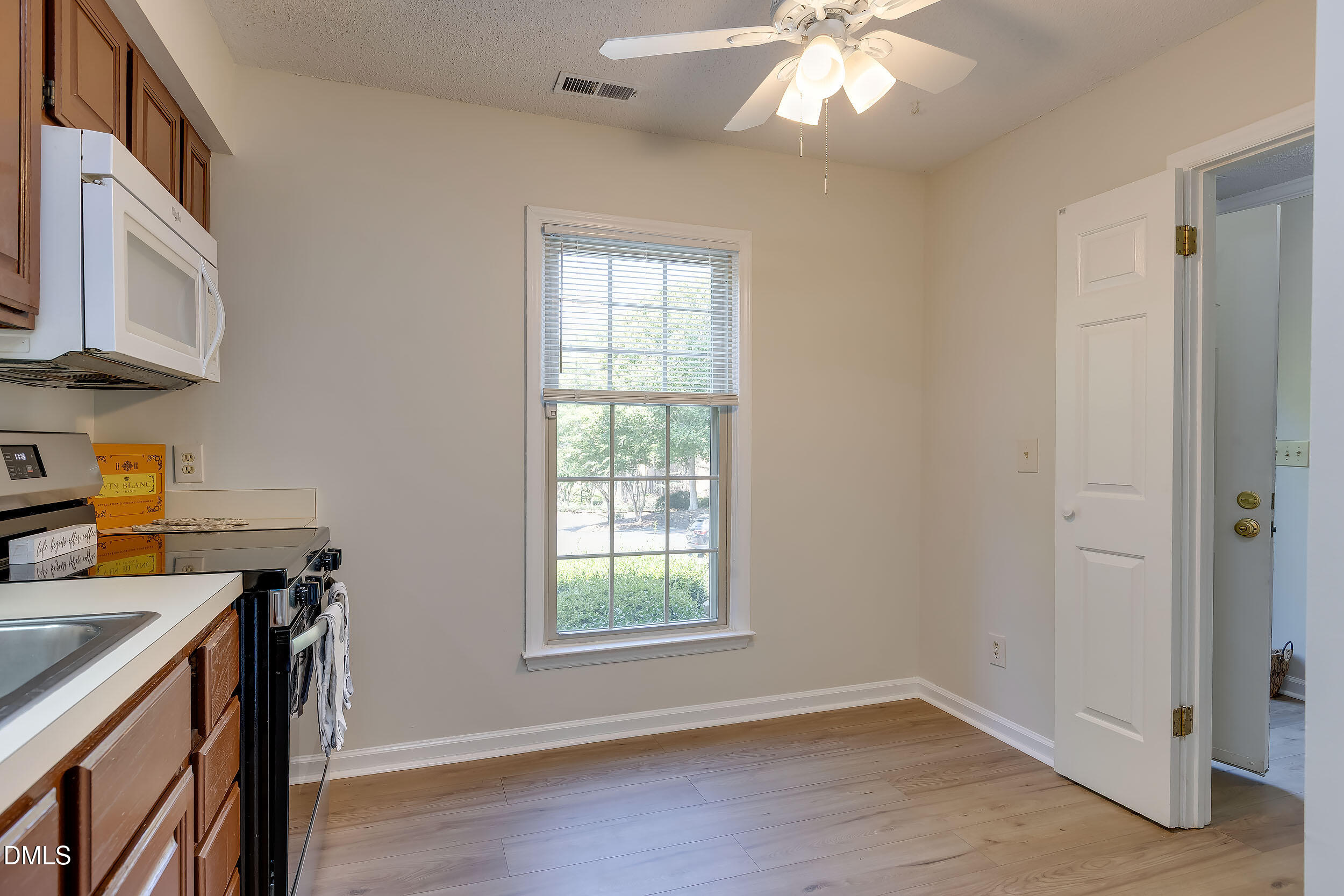 3109 Coachman's Way Property Photo 4