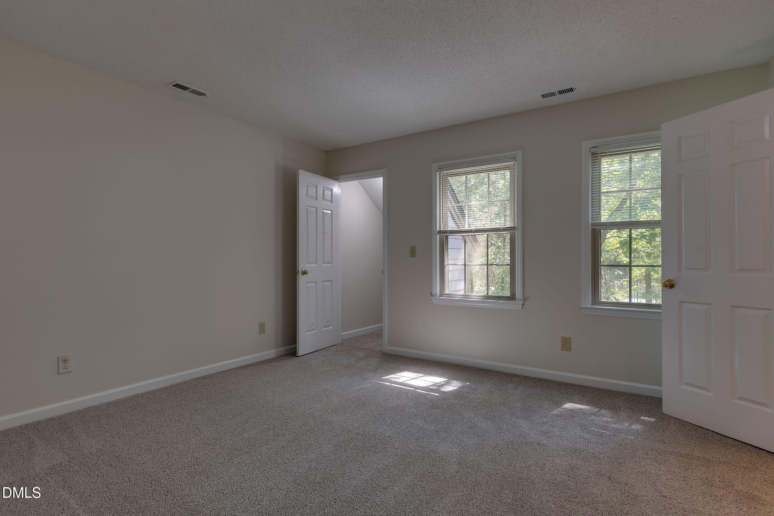 3109 Coachman's Way Property Photo 12