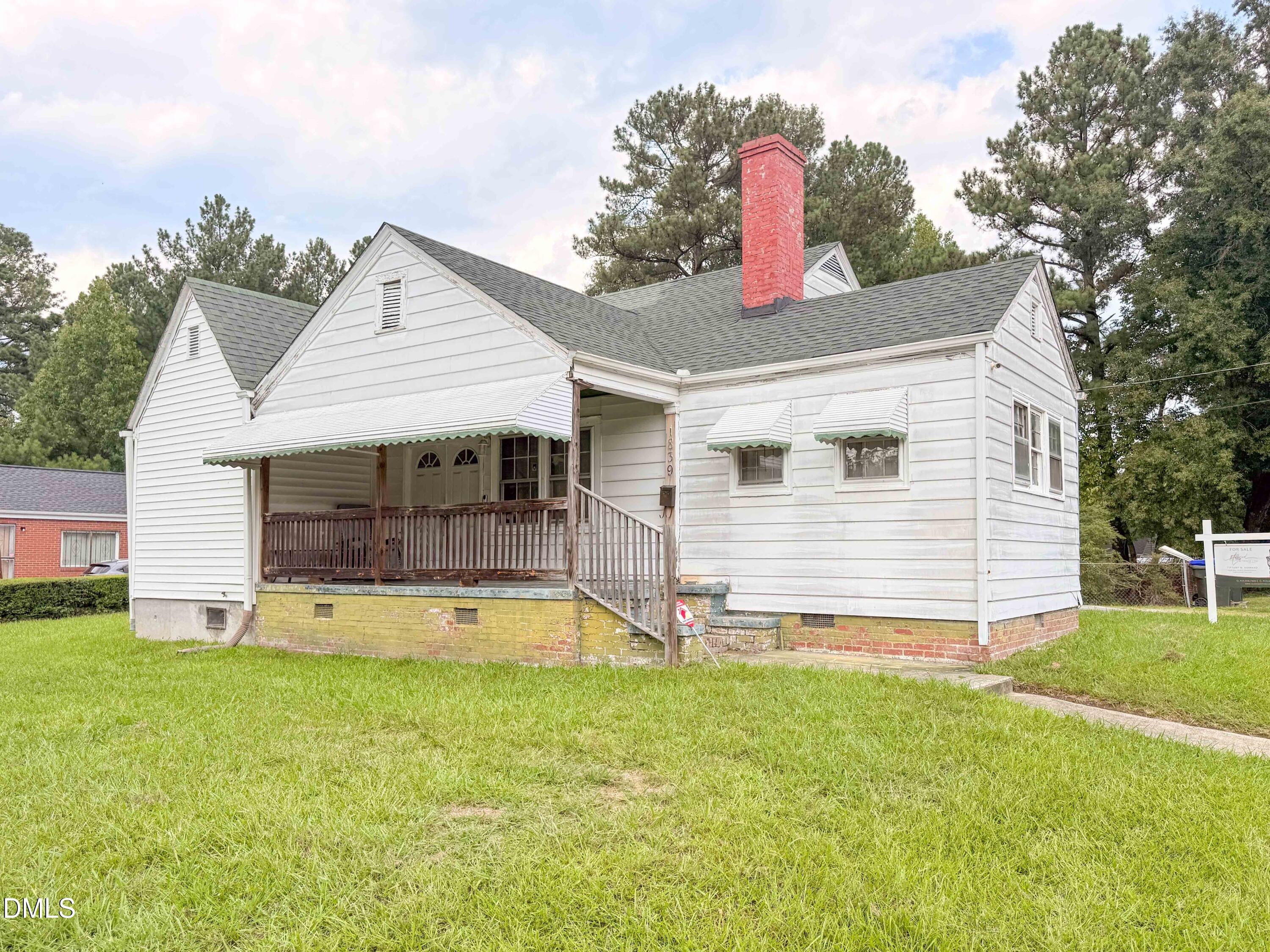 1839 S Alston Avenue Property Photo 2