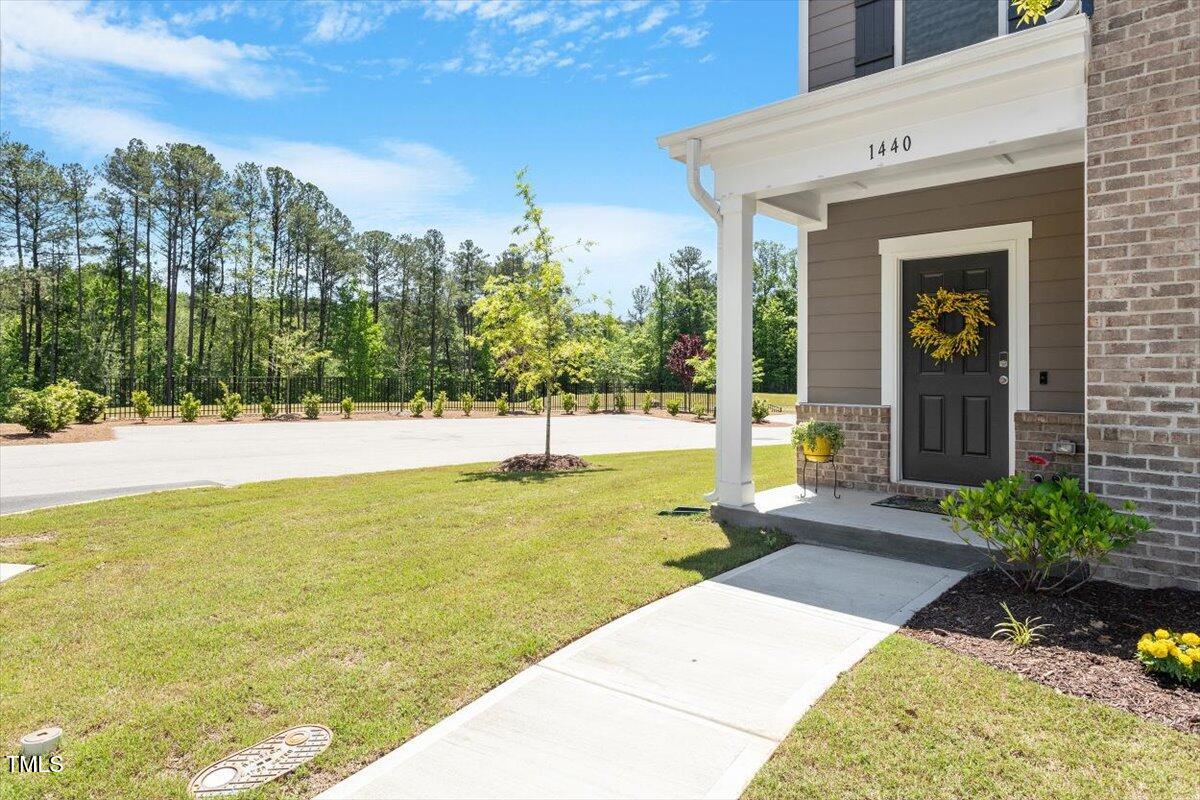 1440 Latham Garden Drive Property Photo 4
