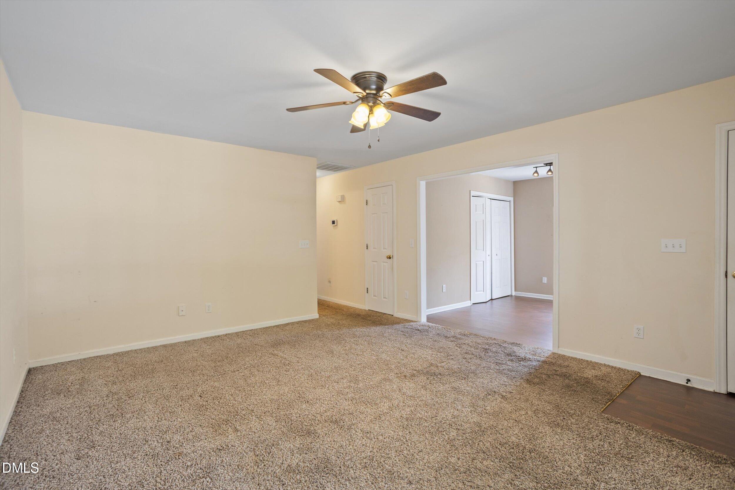 214 Highgate Circle Property Photo 4