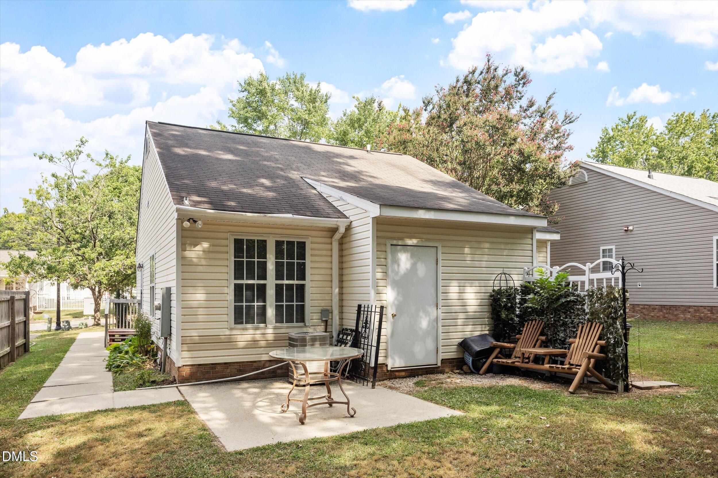 214 Highgate Circle Property Photo 22