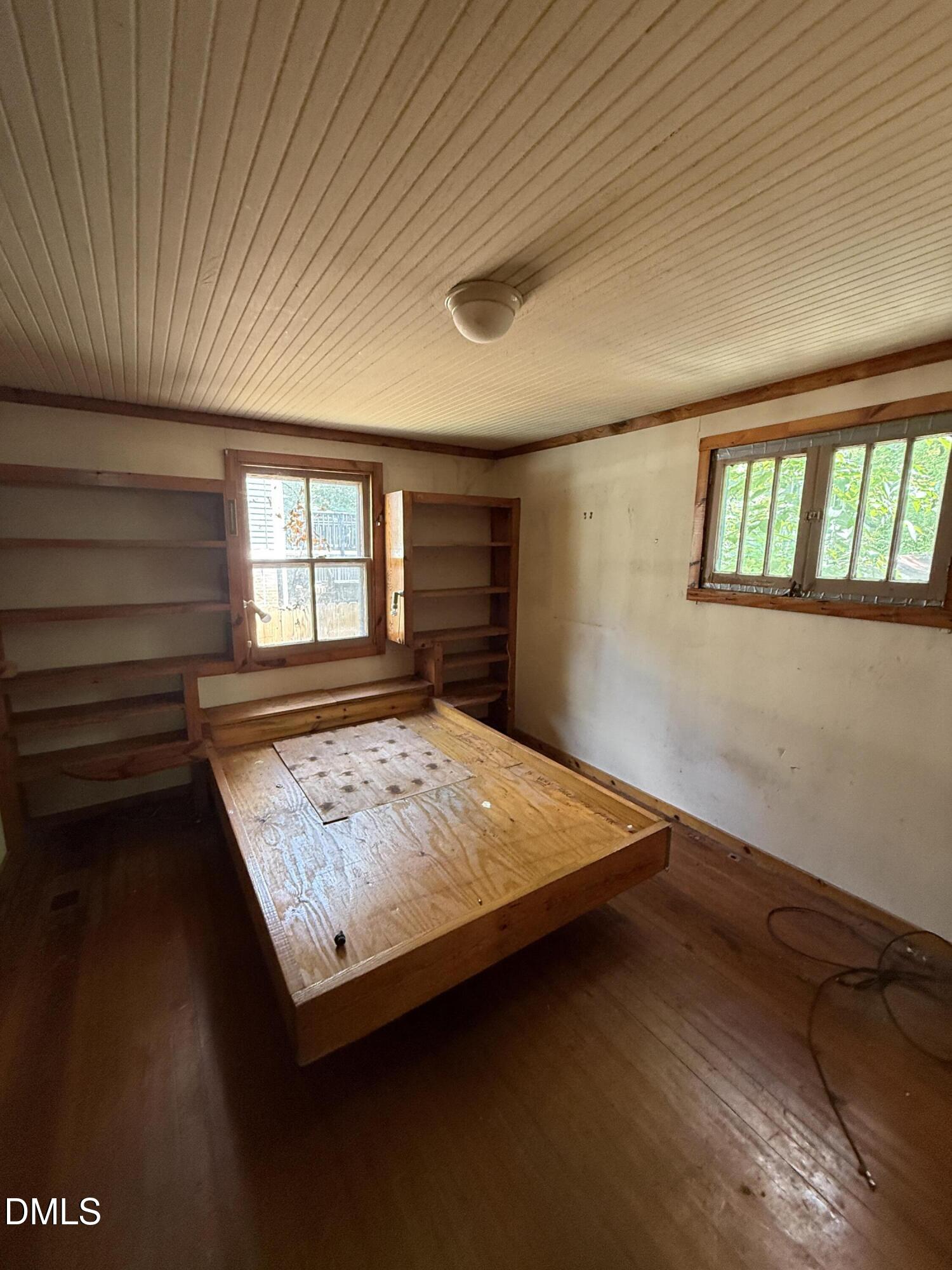 713 Shepherd Street Property Photo 4