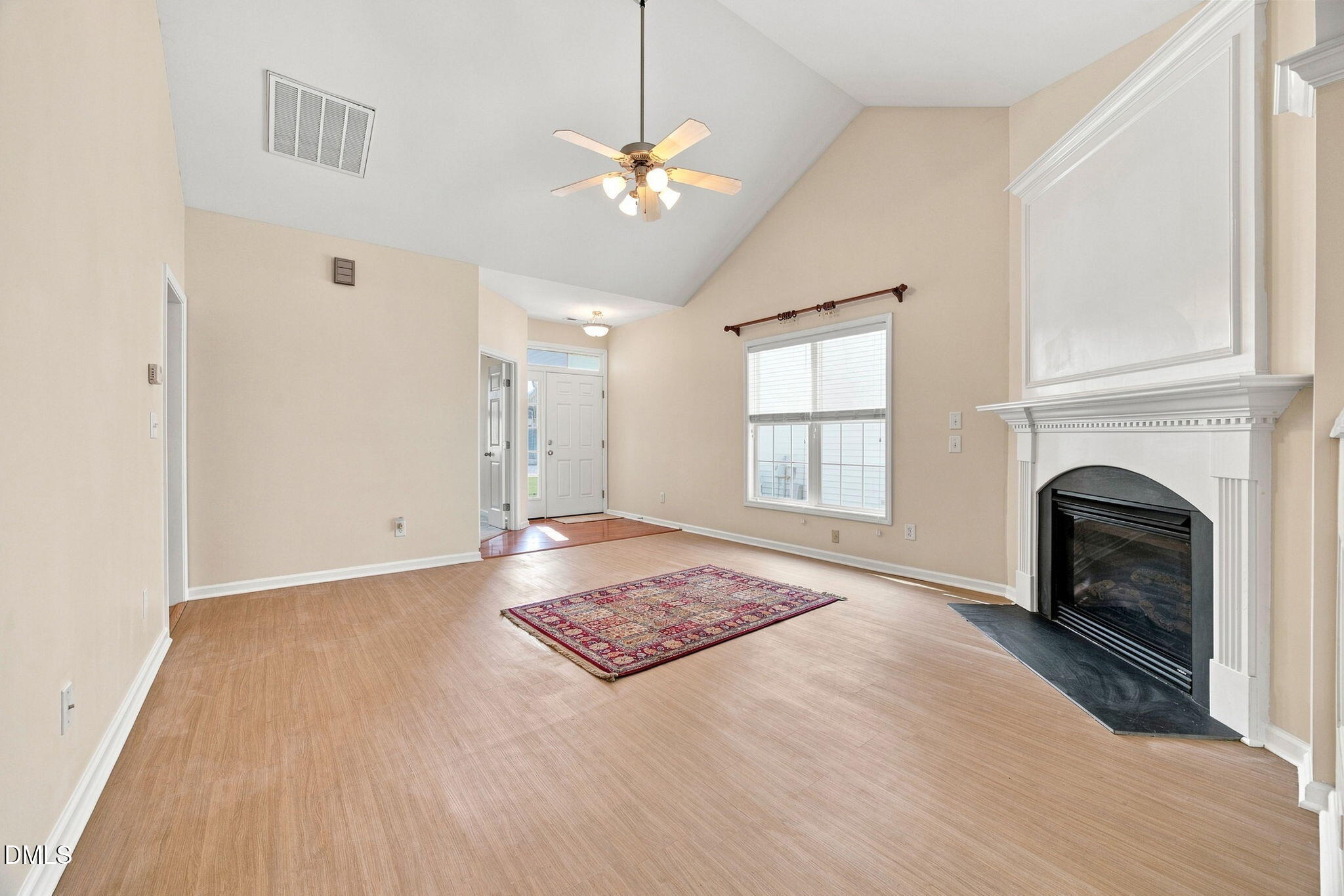 8111 Willowglen Drive Property Photo 3