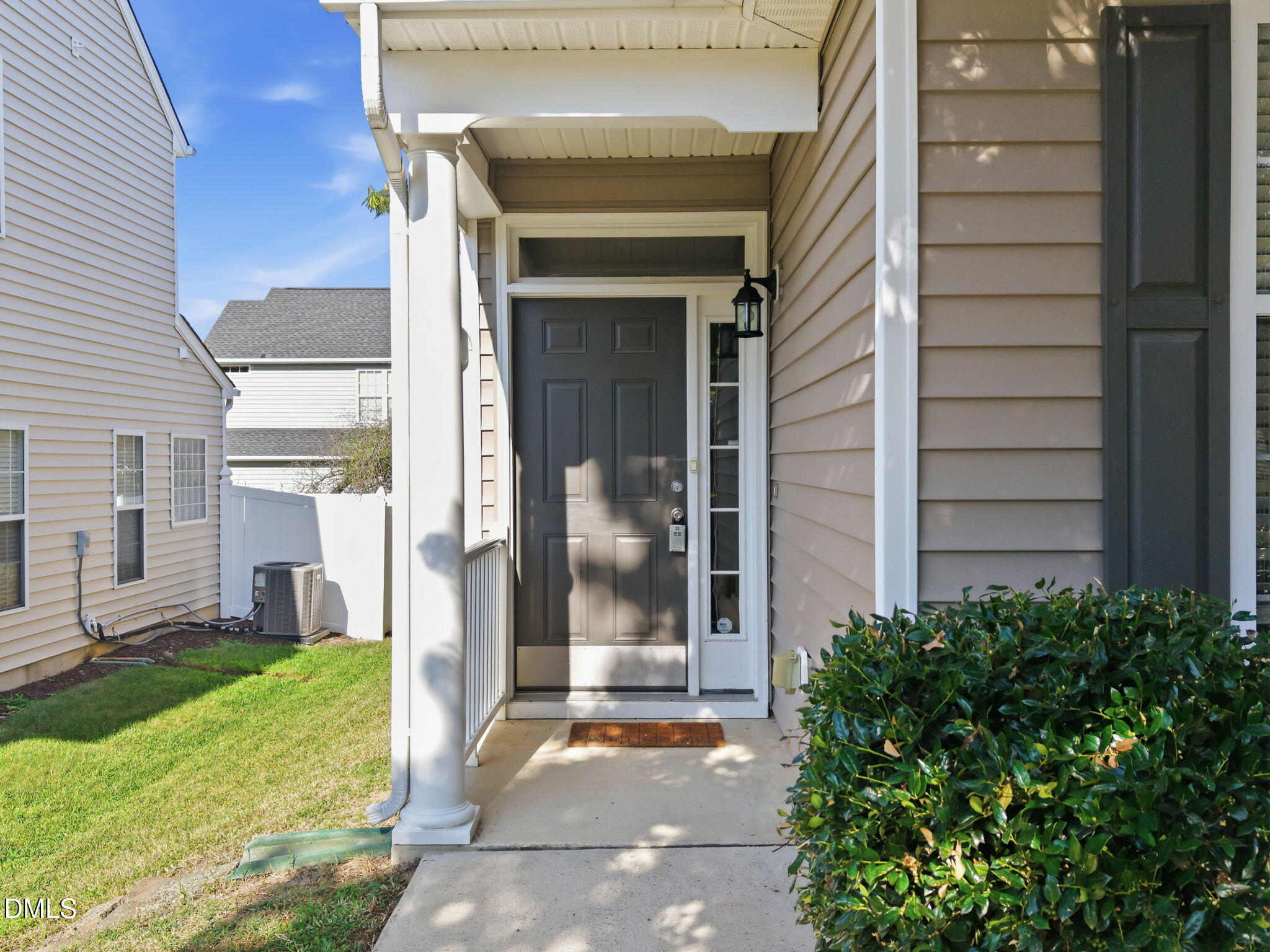 8111 Willowglen Drive Property Photo 19