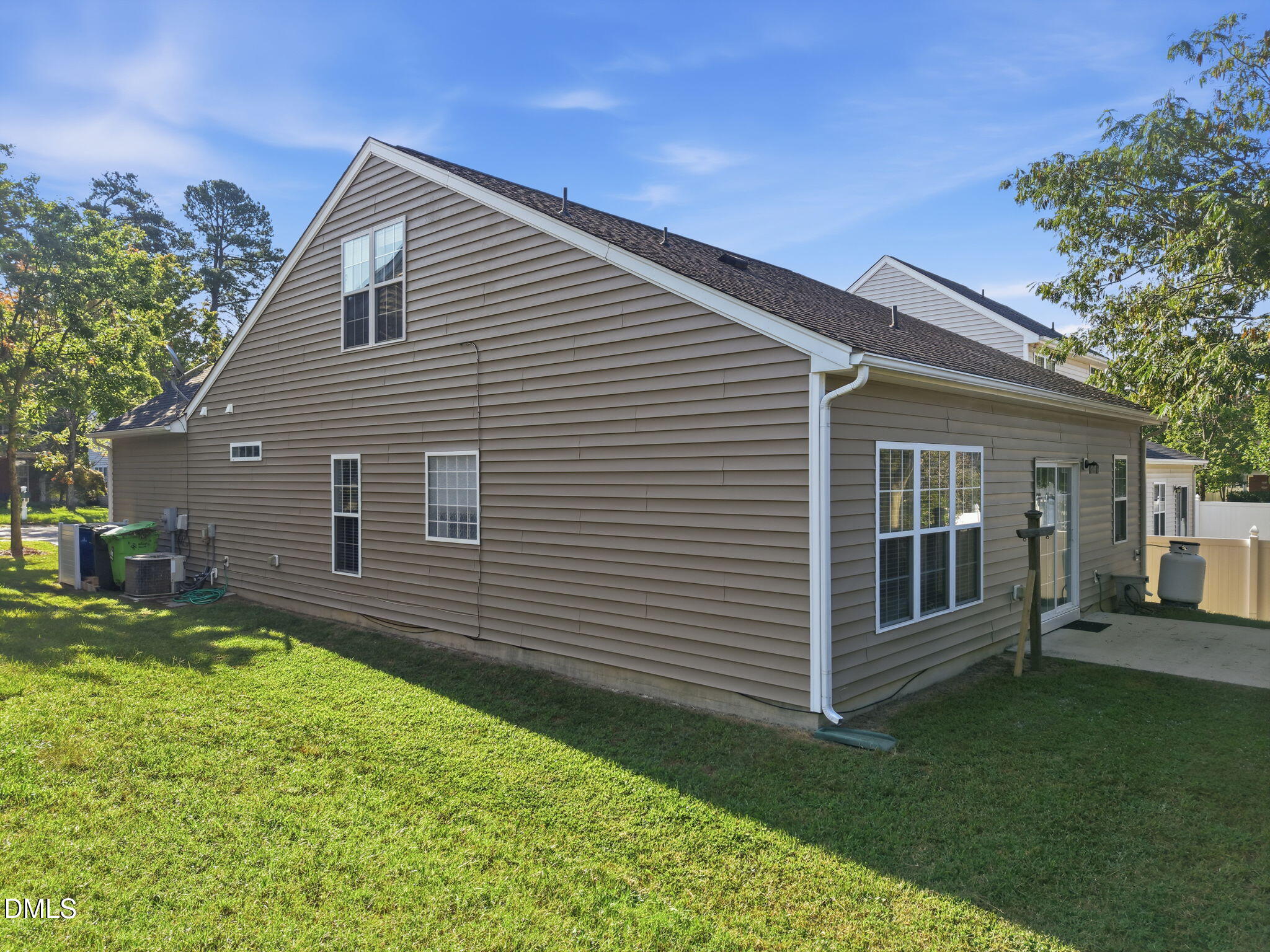 8111 Willowglen Drive Property Photo 21