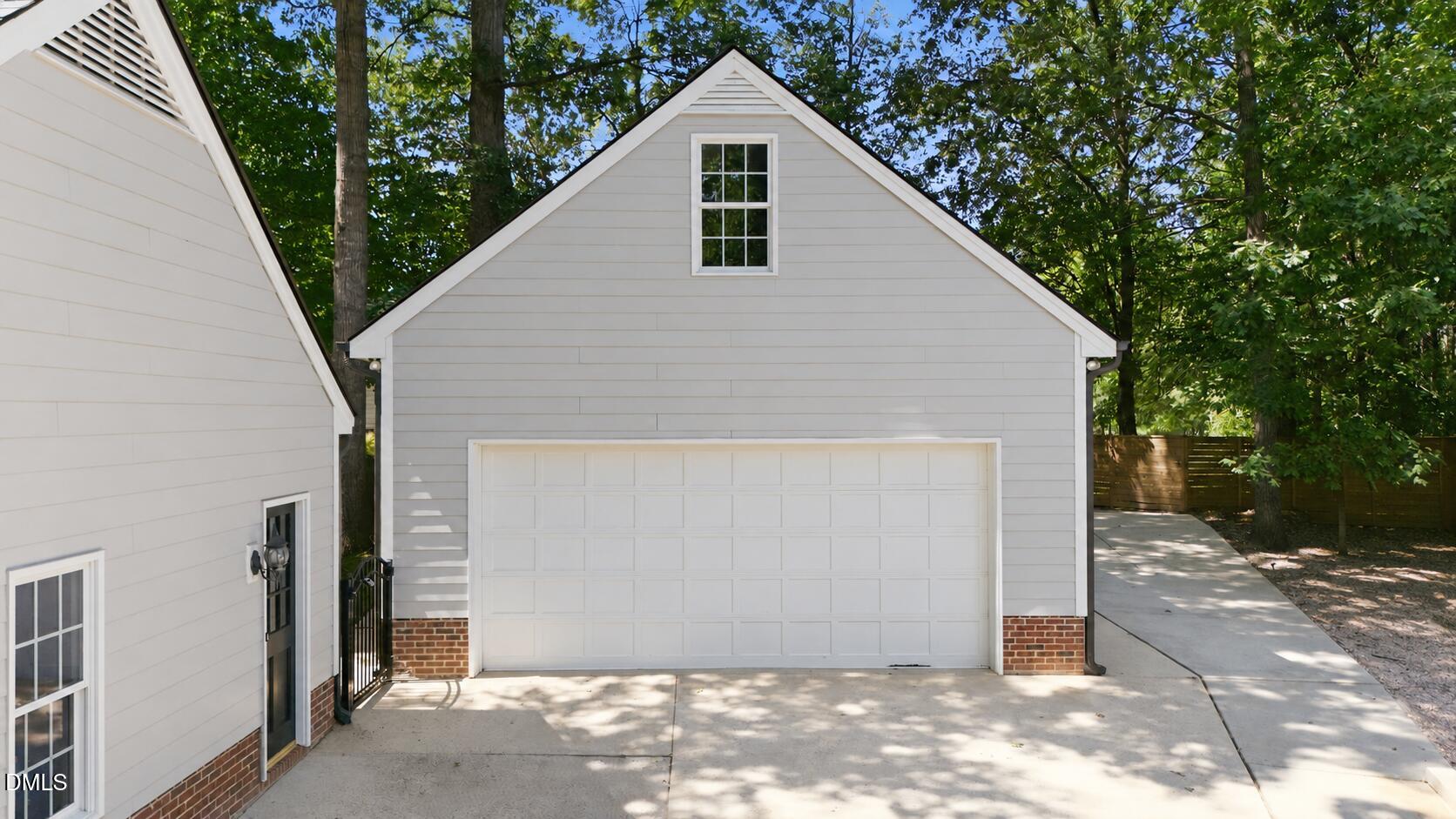 4605 Old Village Road Property Photo 4