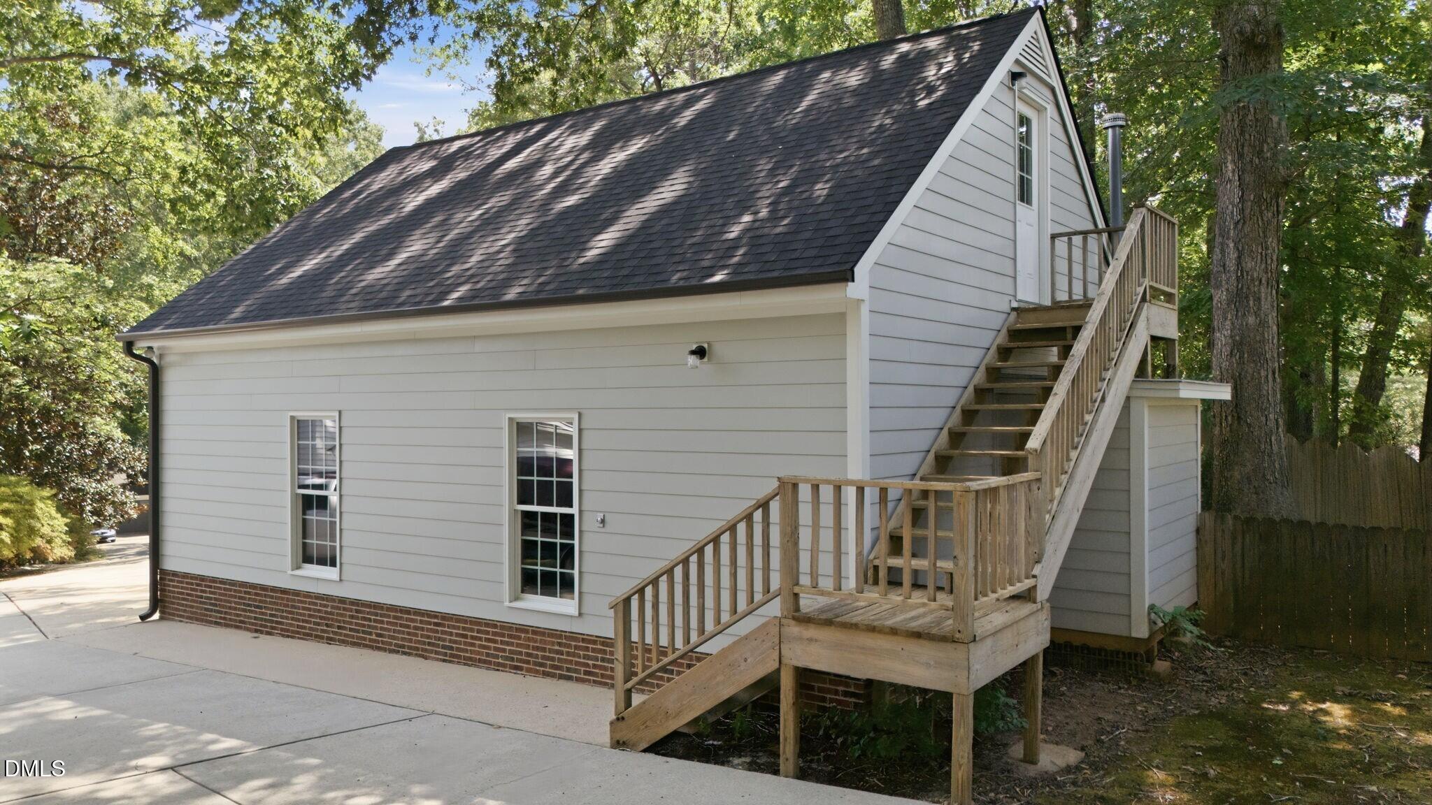 4605 Old Village Road Property Photo 5