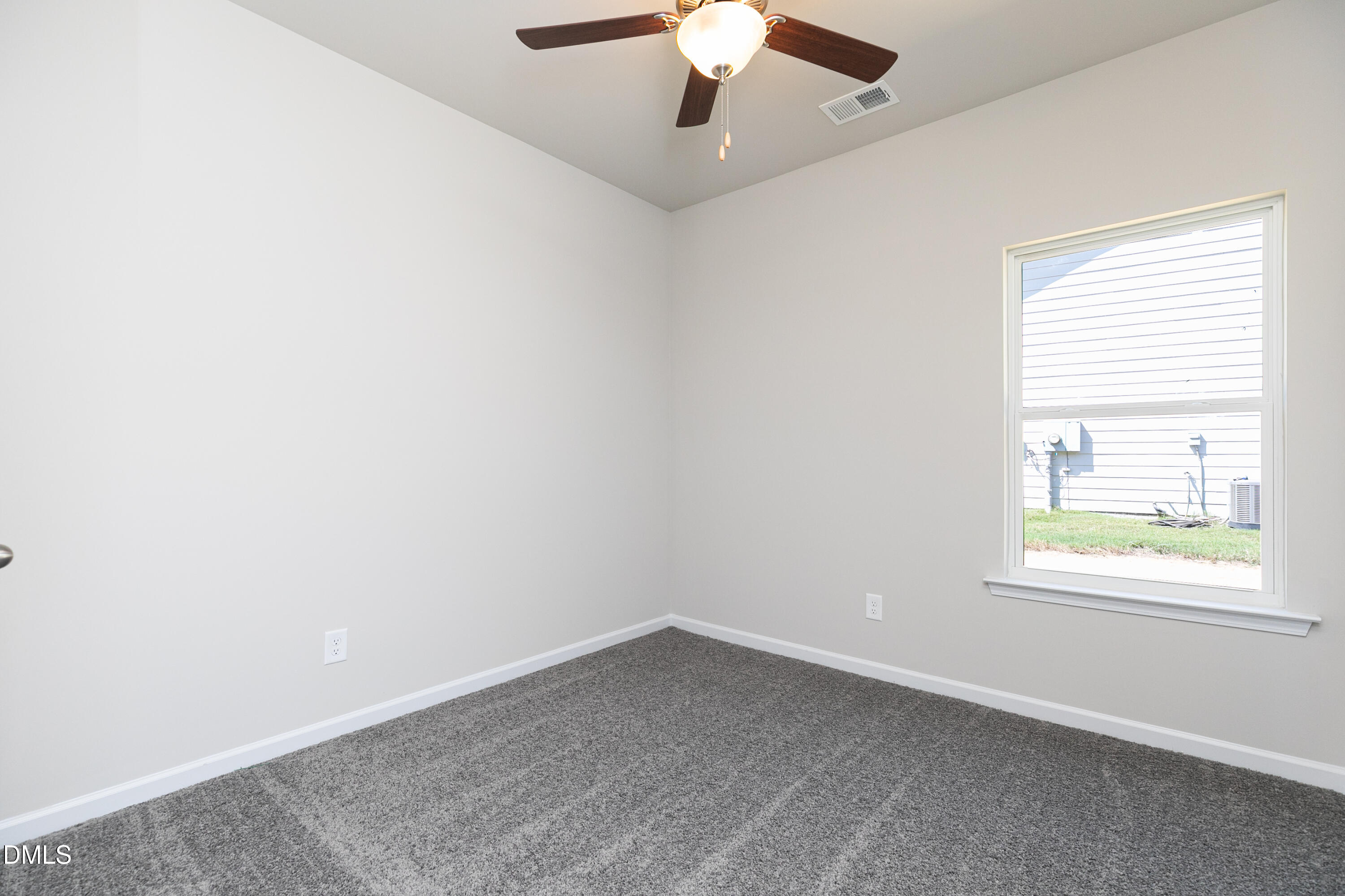 206 E American Marigold Drive Property Photo 17