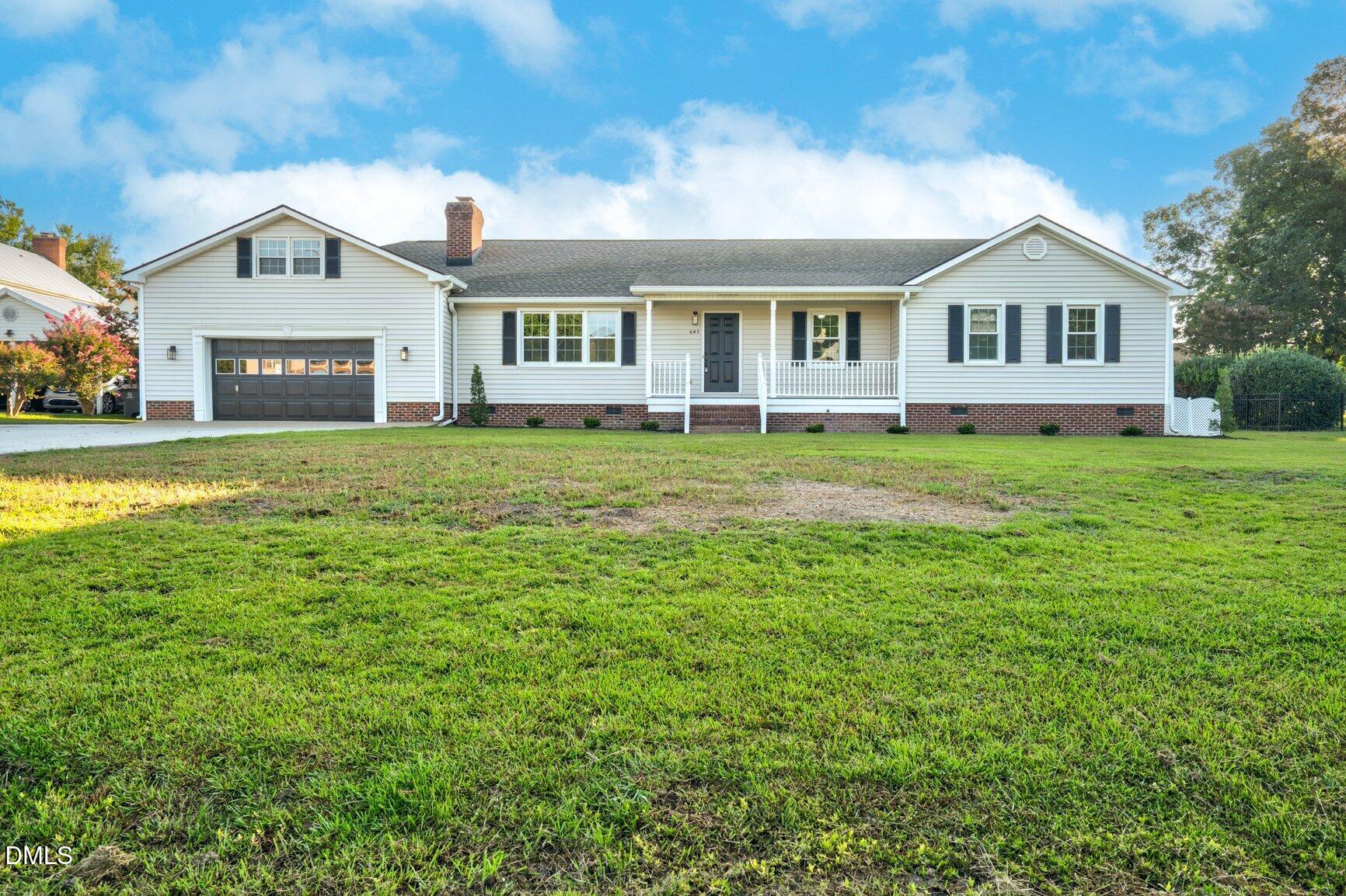 645 Sand Trap Drive Property Photo 1