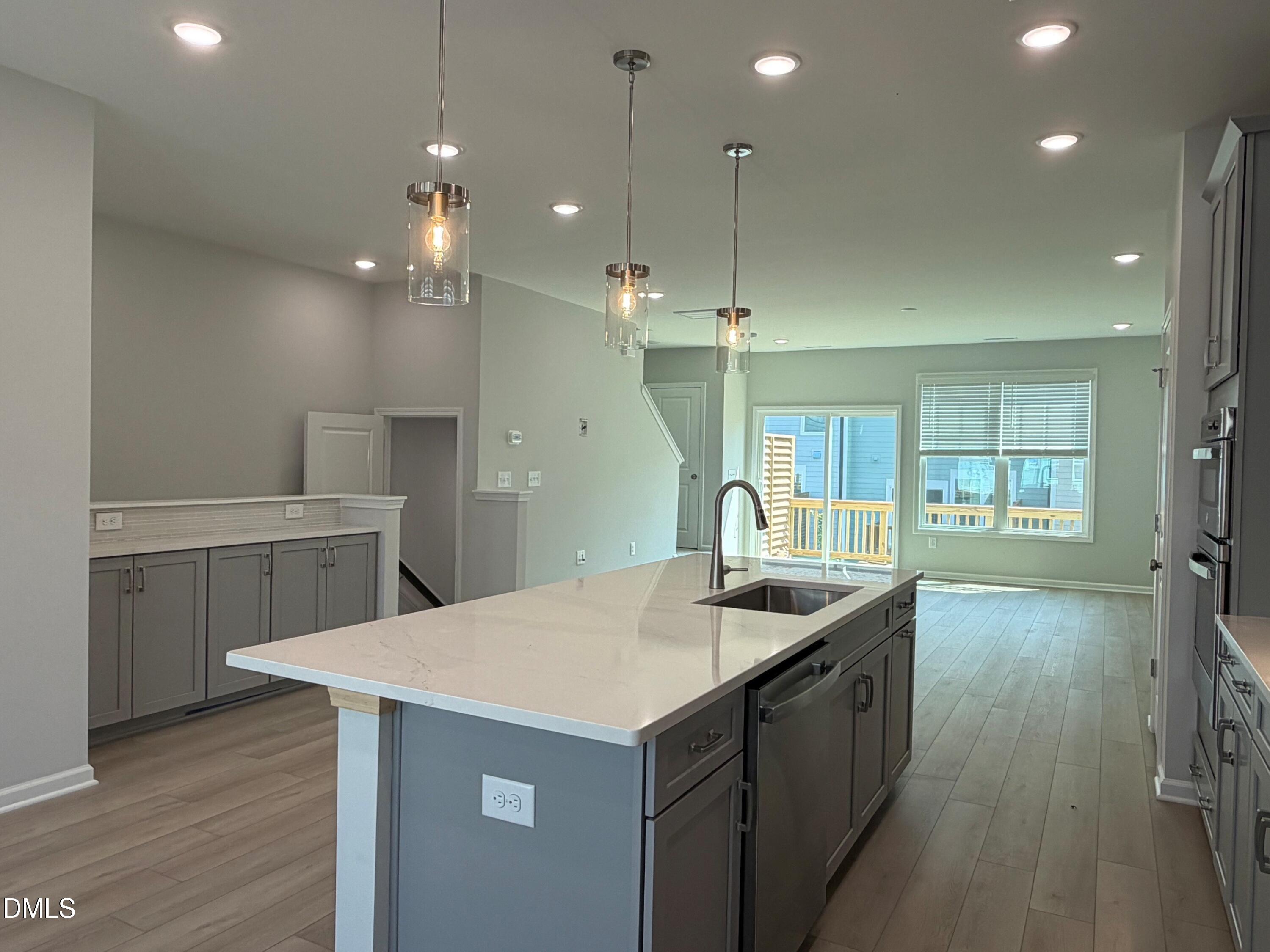9041 Hazy Jade Way Property Photo 4