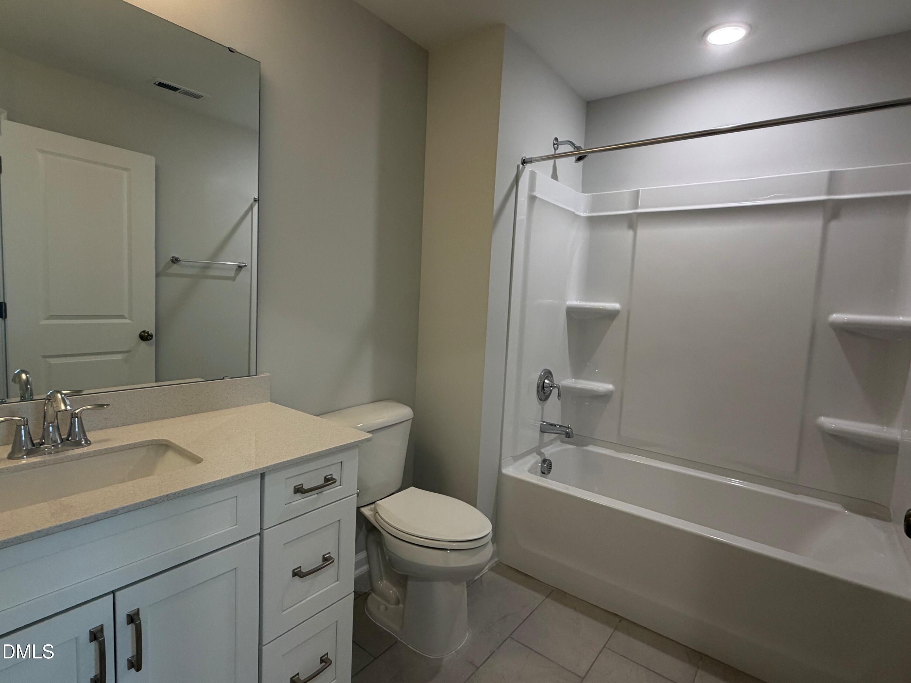 9041 Hazy Jade Way Property Photo 13