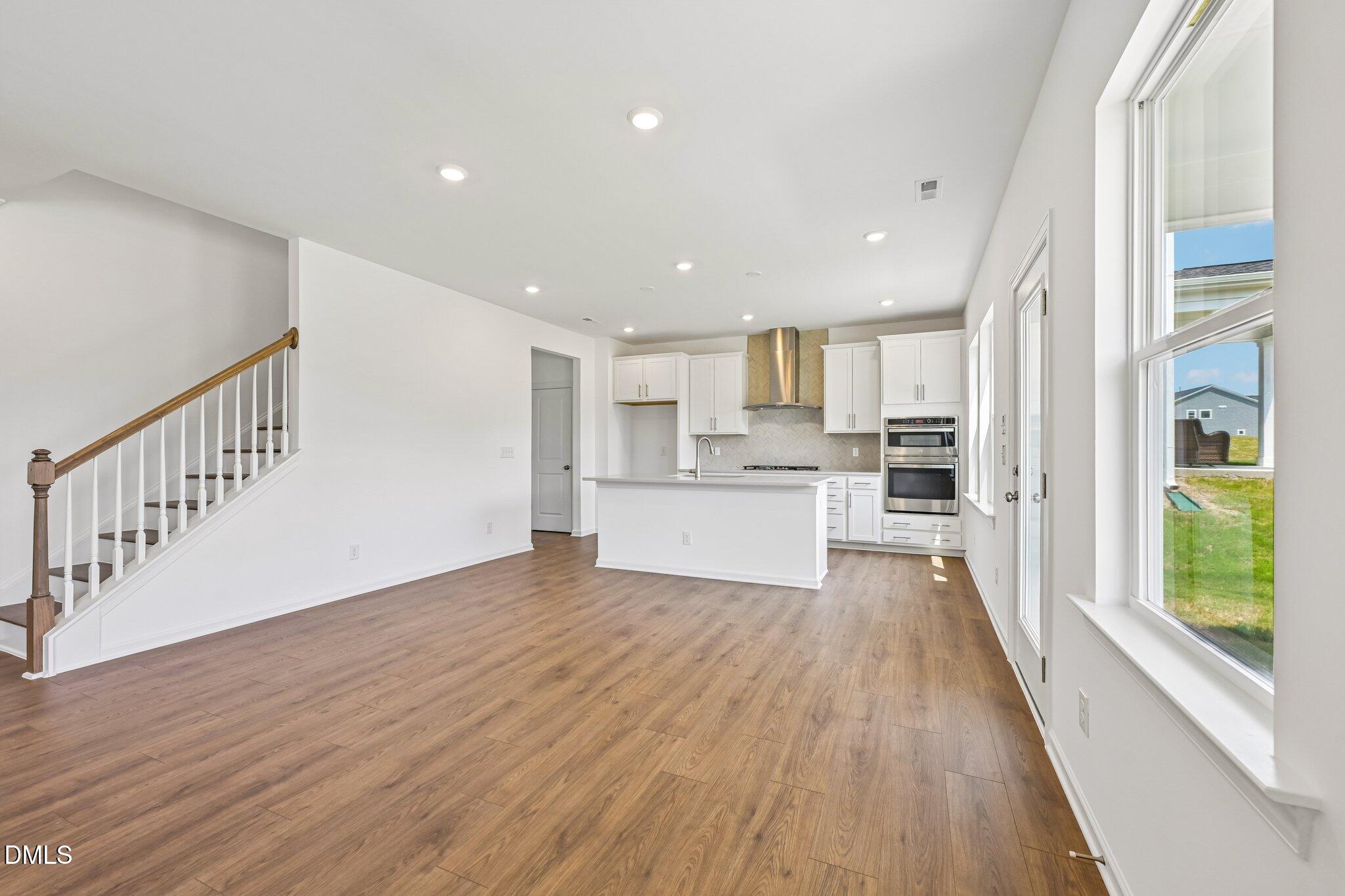 685 Sun Mdw Drive Property Photo 8