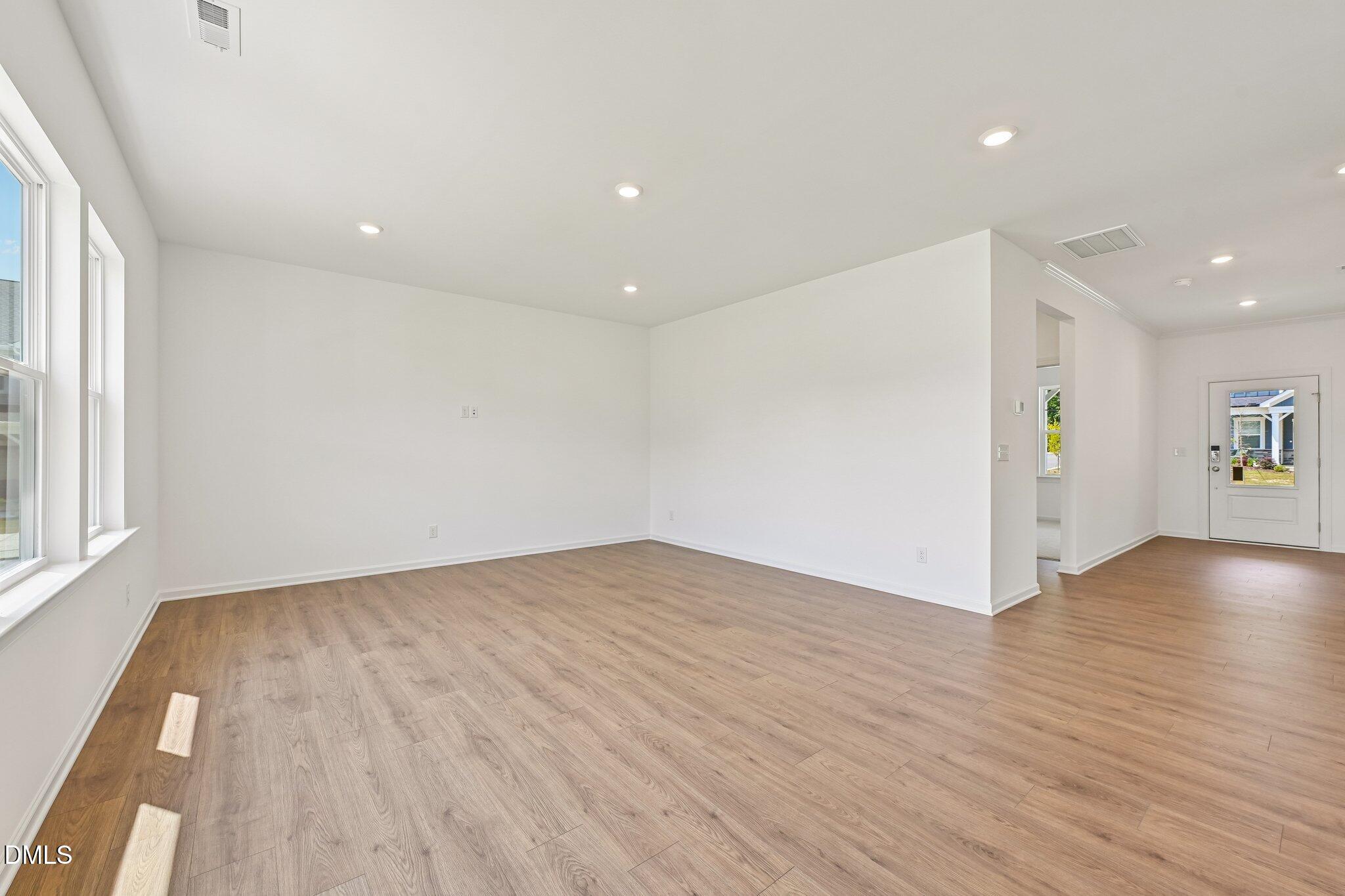 685 Sun Mdw Drive Property Photo 10