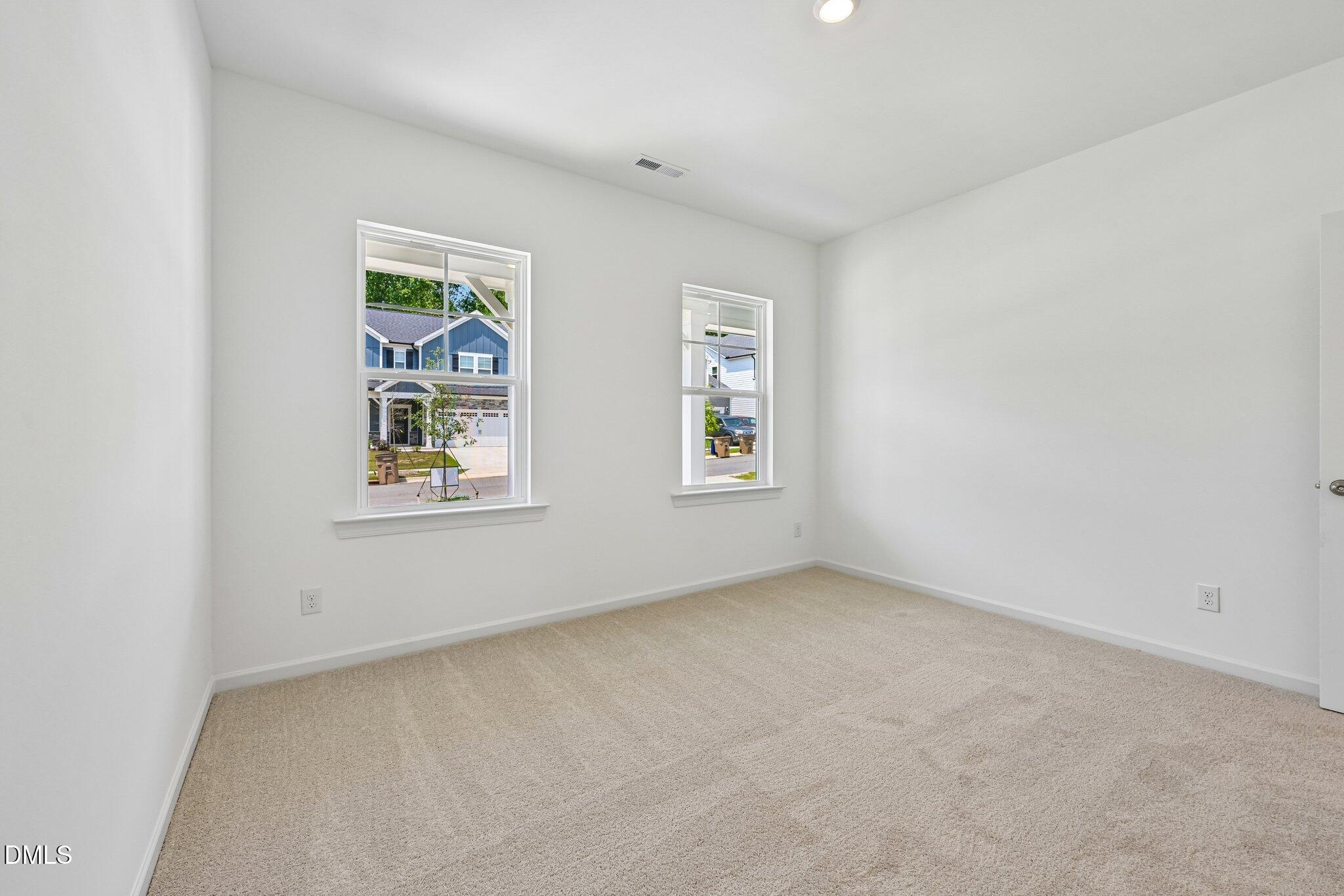 685 Sun Mdw Drive Property Photo 12