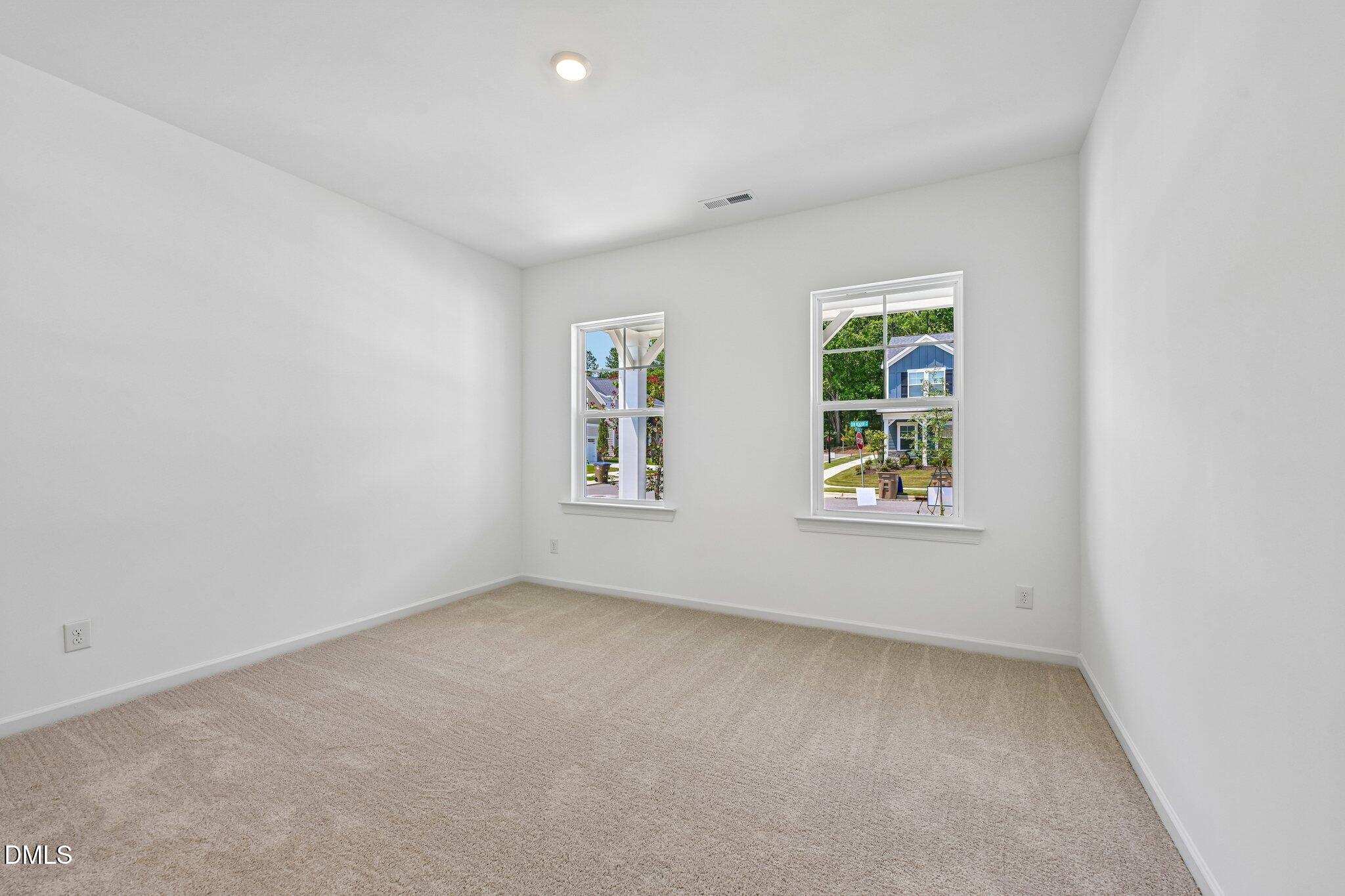 685 Sun Mdw Drive Property Photo 13