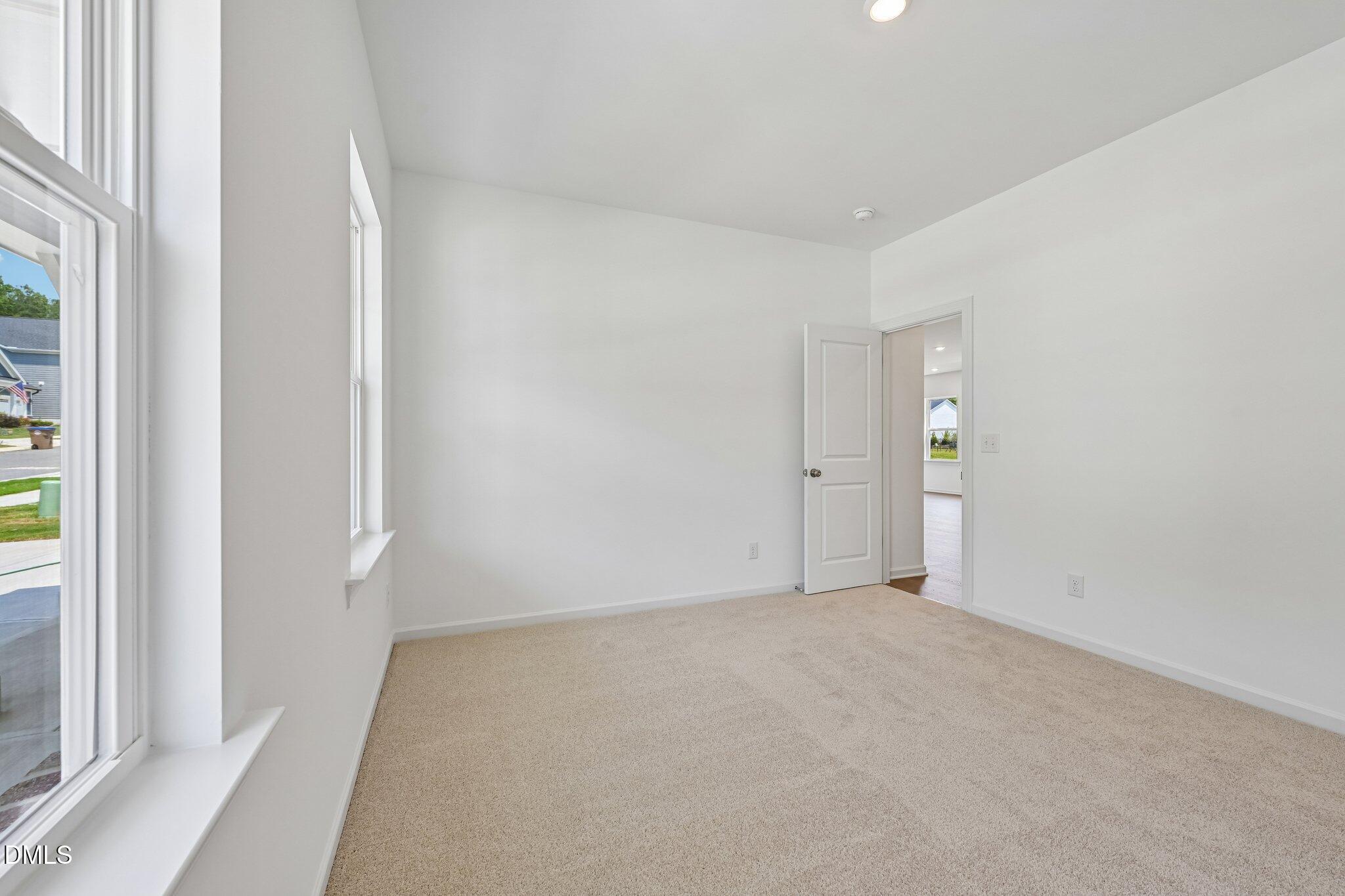 685 Sun Mdw Drive Property Photo 14