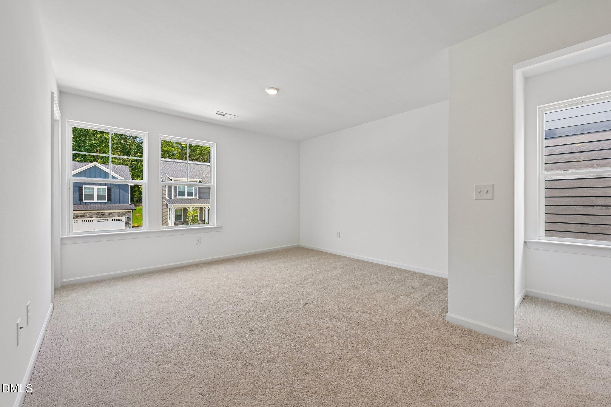 685 Sun Mdw Drive Property Photo 17