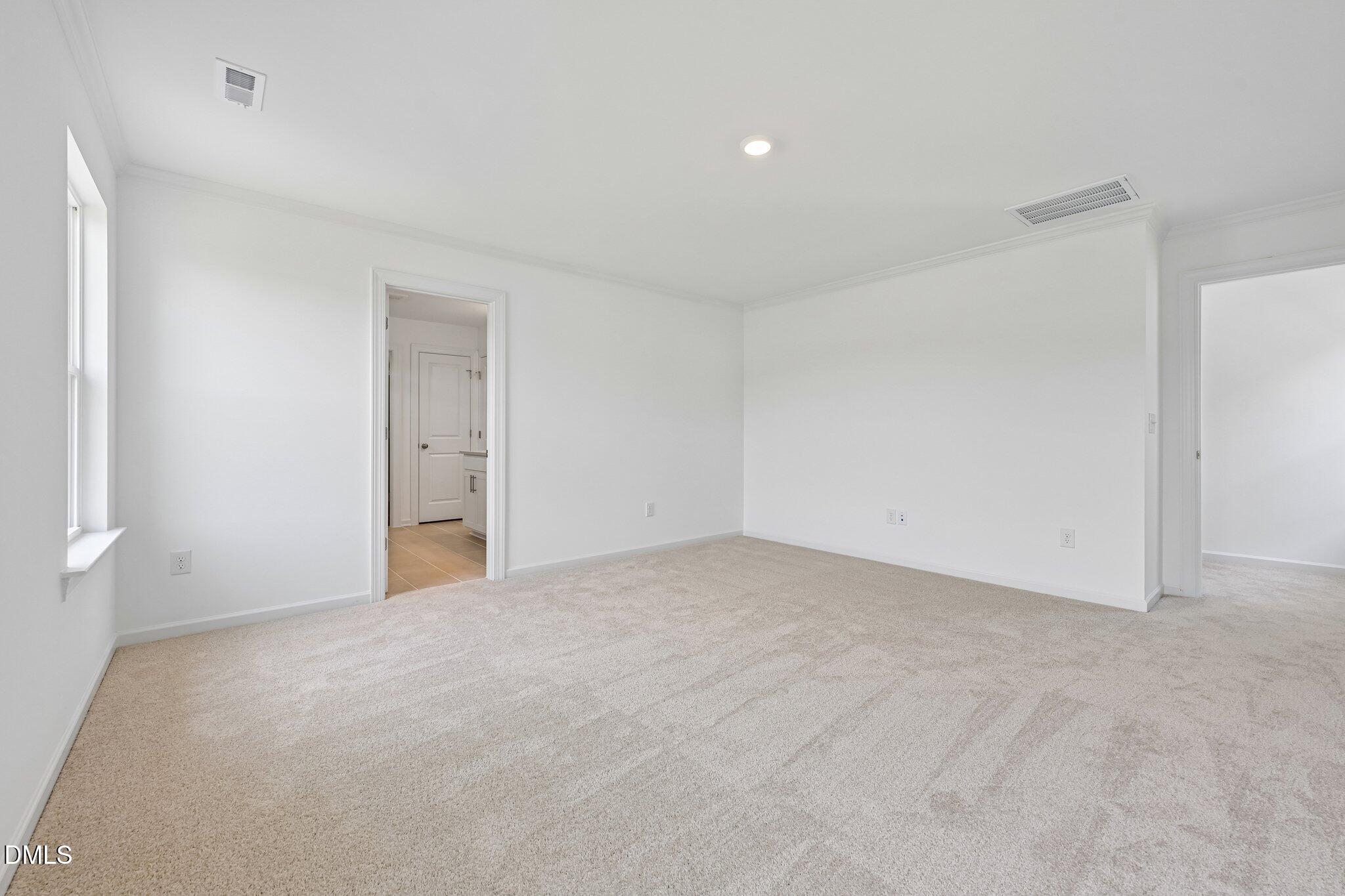 685 Sun Mdw Drive Property Photo 19