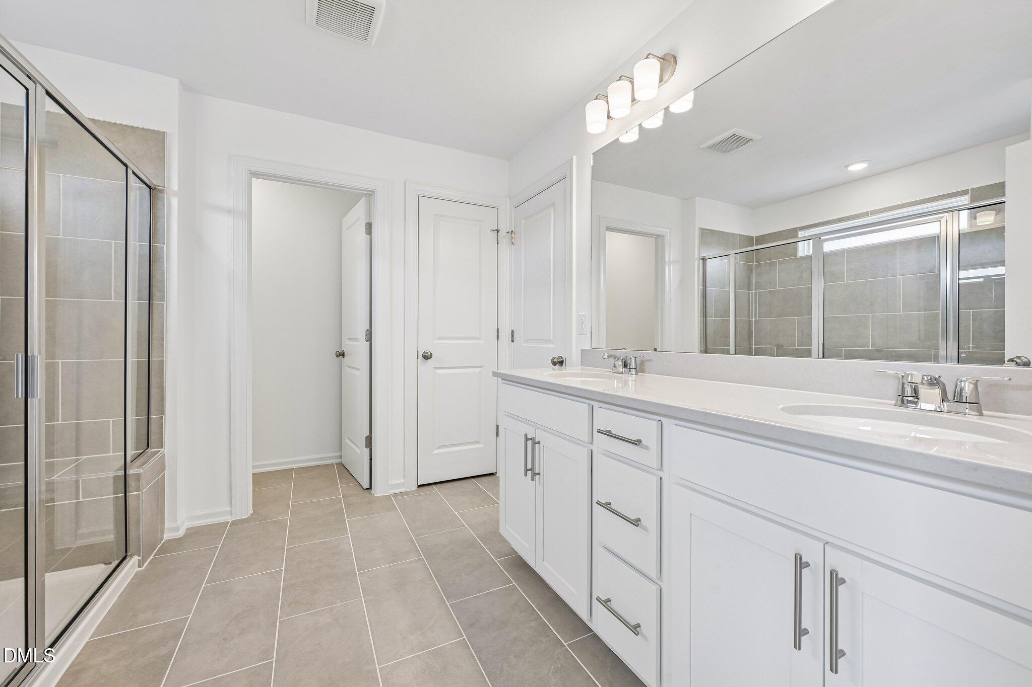 685 Sun Mdw Drive Property Photo 20