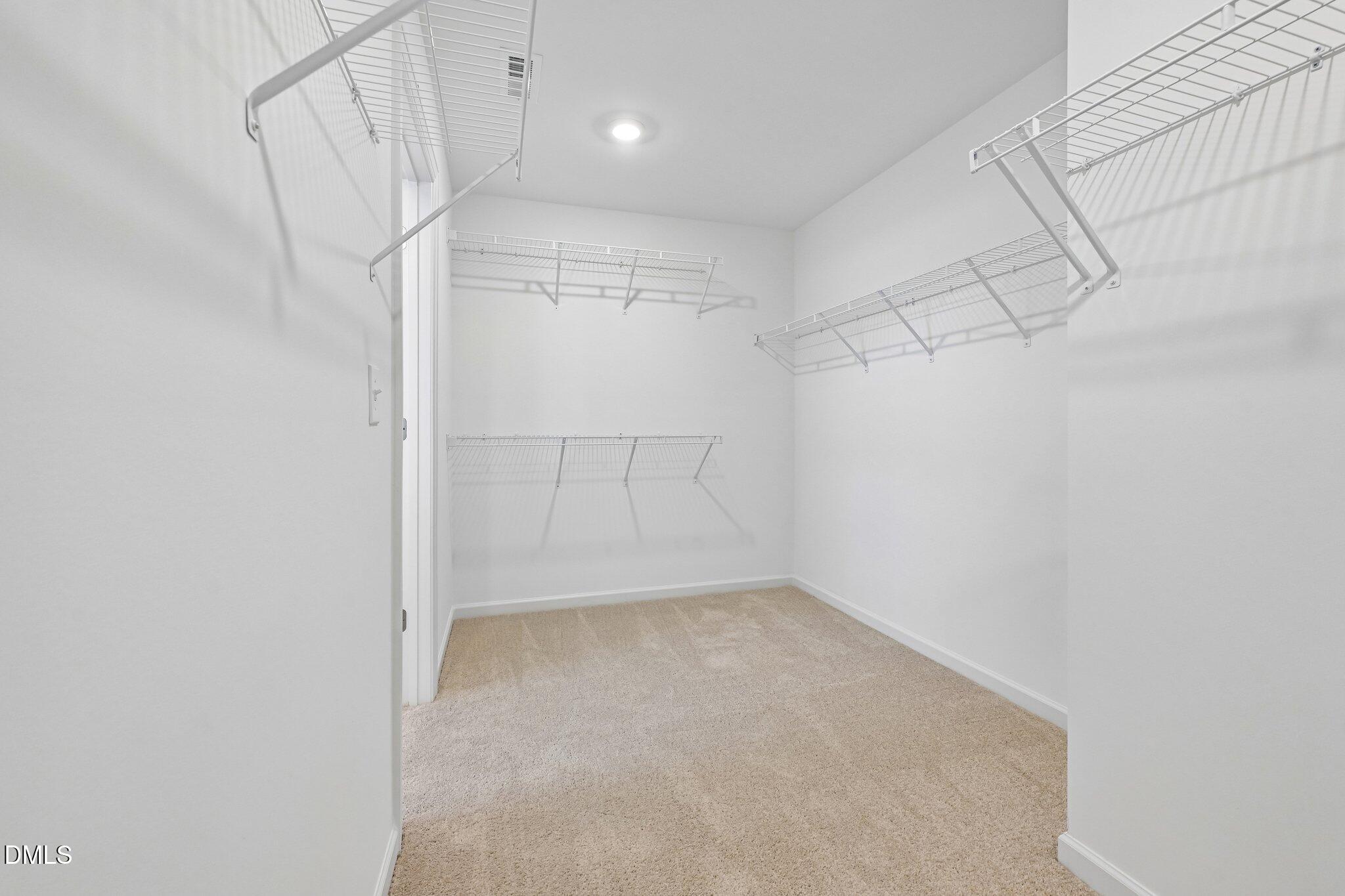 685 Sun Mdw Drive Property Photo 22