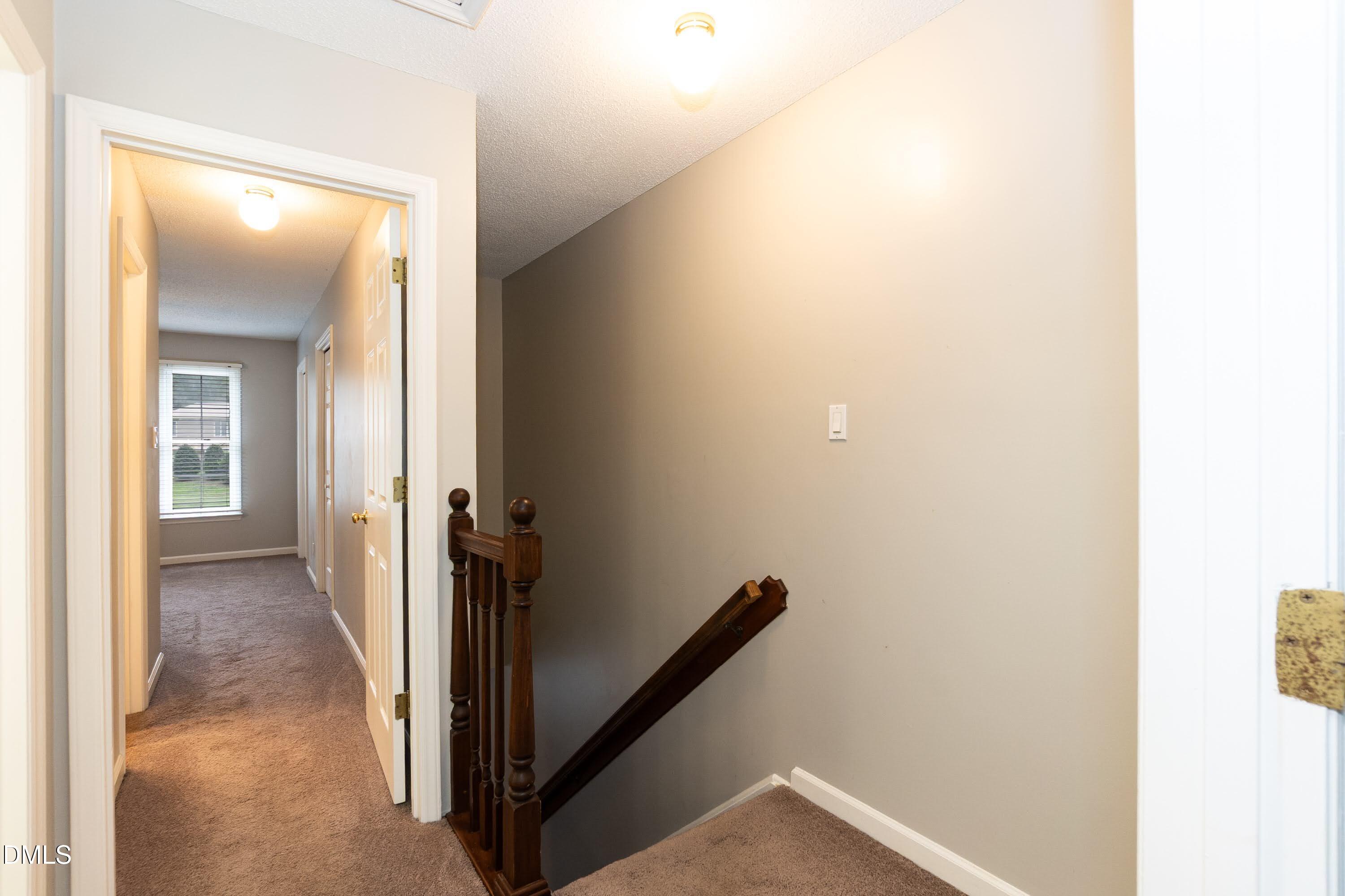 61 Crystal Oaks Court Property Photo 10