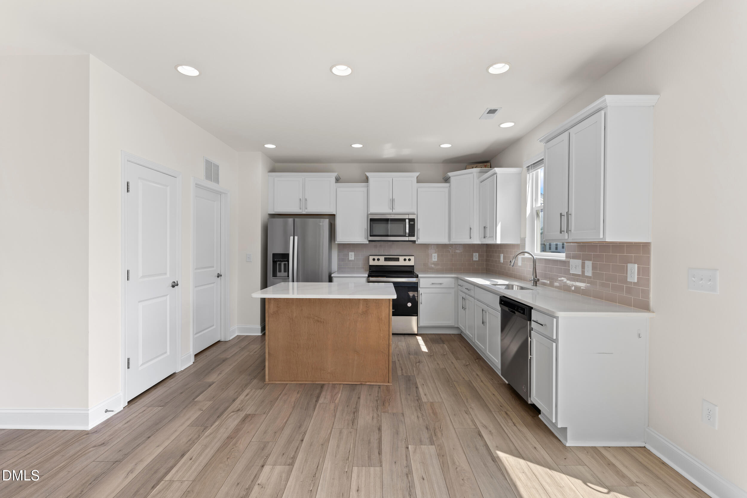 103 Shady Oaks Road Property Photo 4