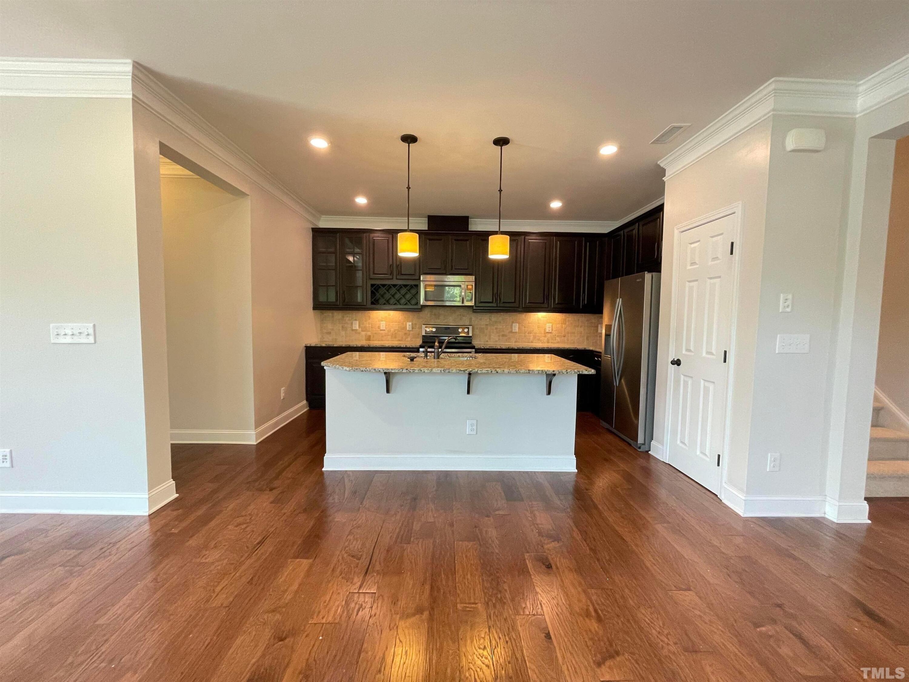 1454 Glenwater Drive Property Photo 8