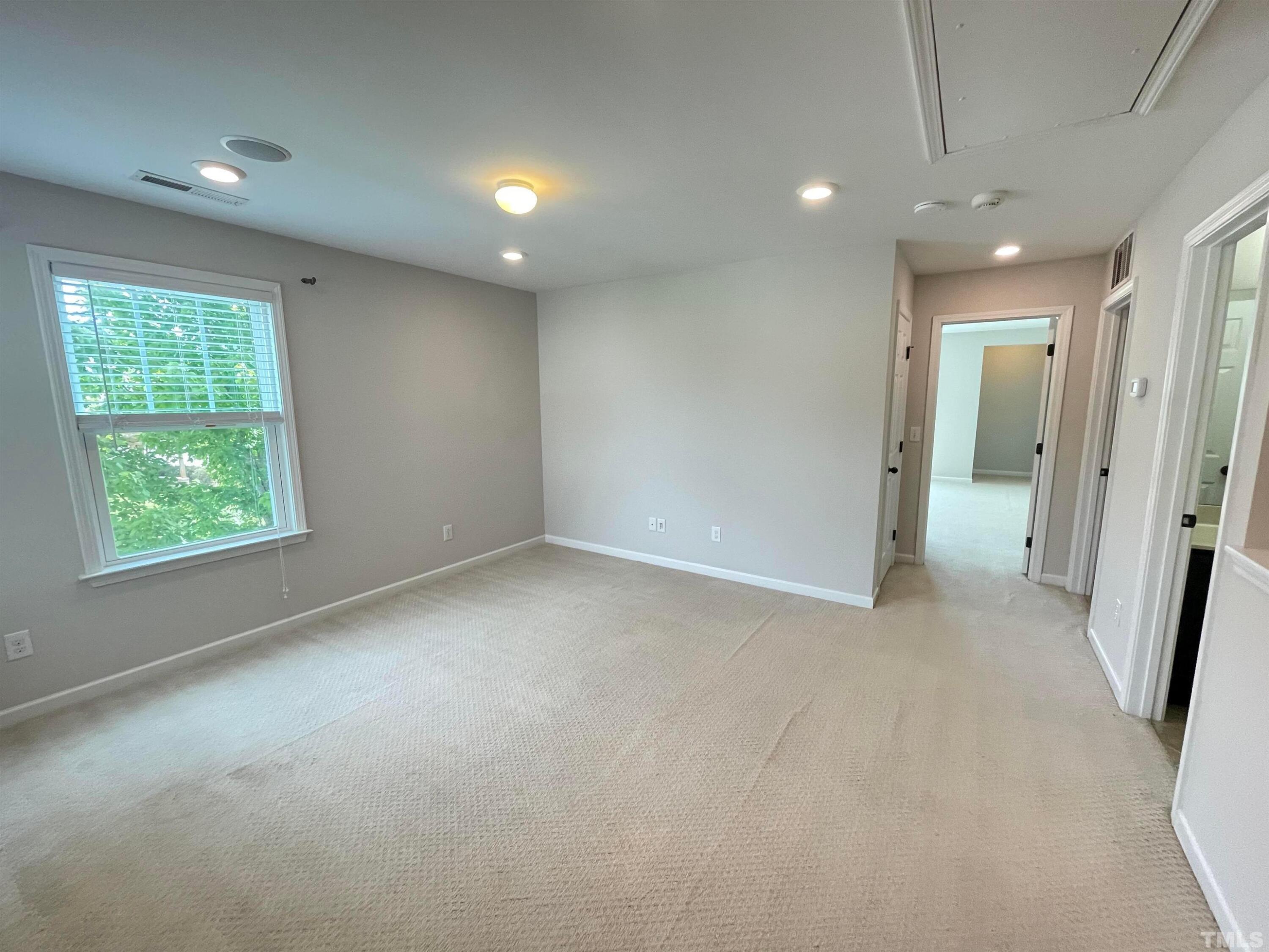 1454 Glenwater Drive Property Photo 12