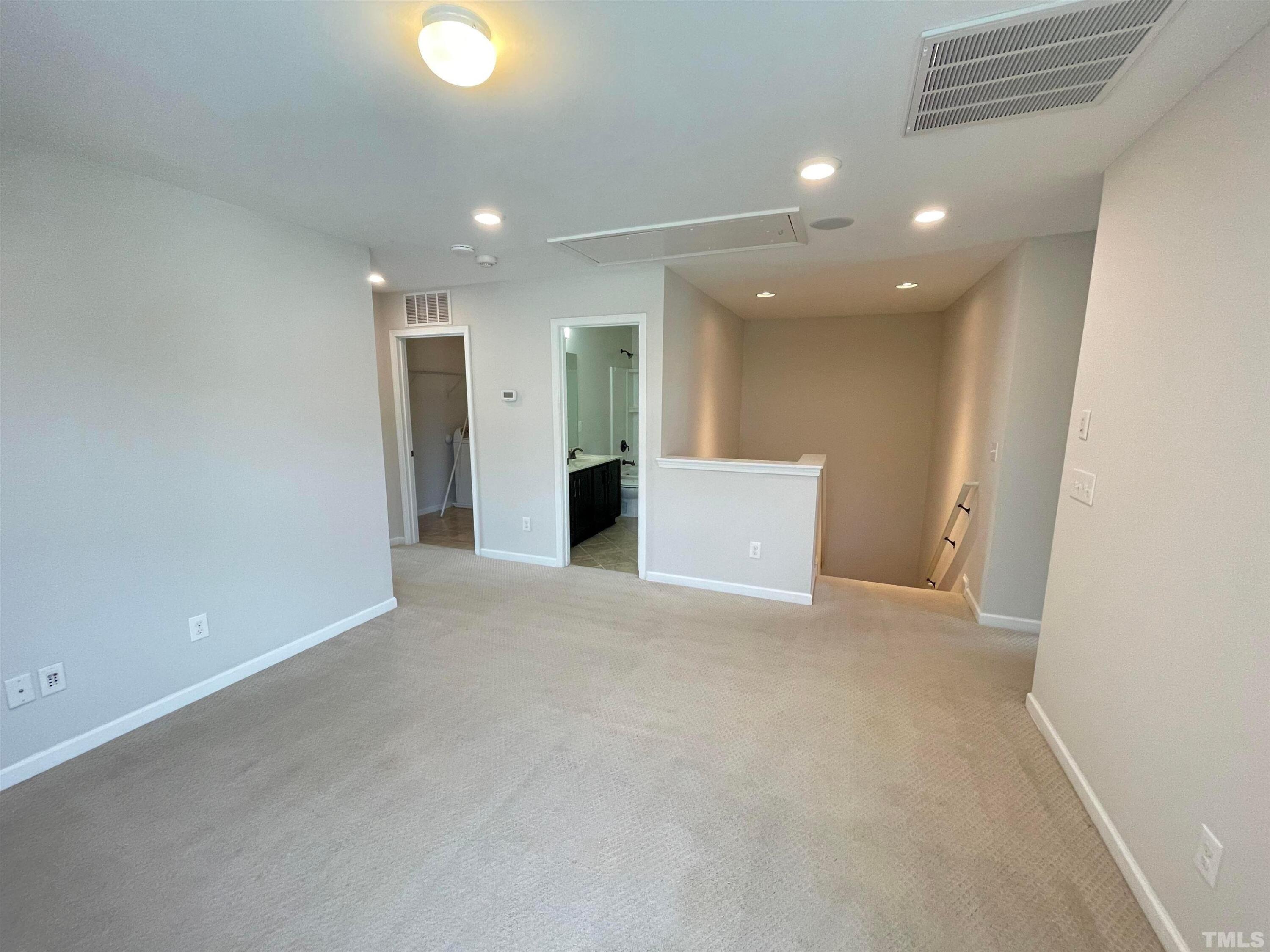 1454 Glenwater Drive Property Photo 13