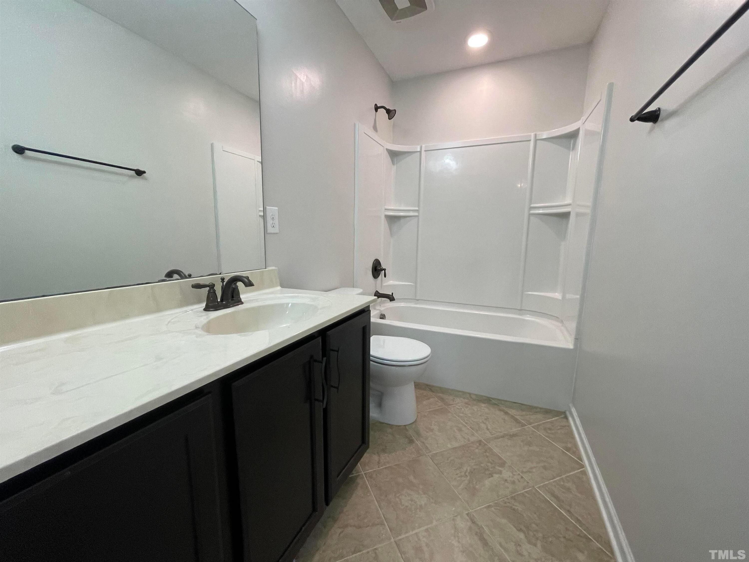 1454 Glenwater Drive Property Photo 16
