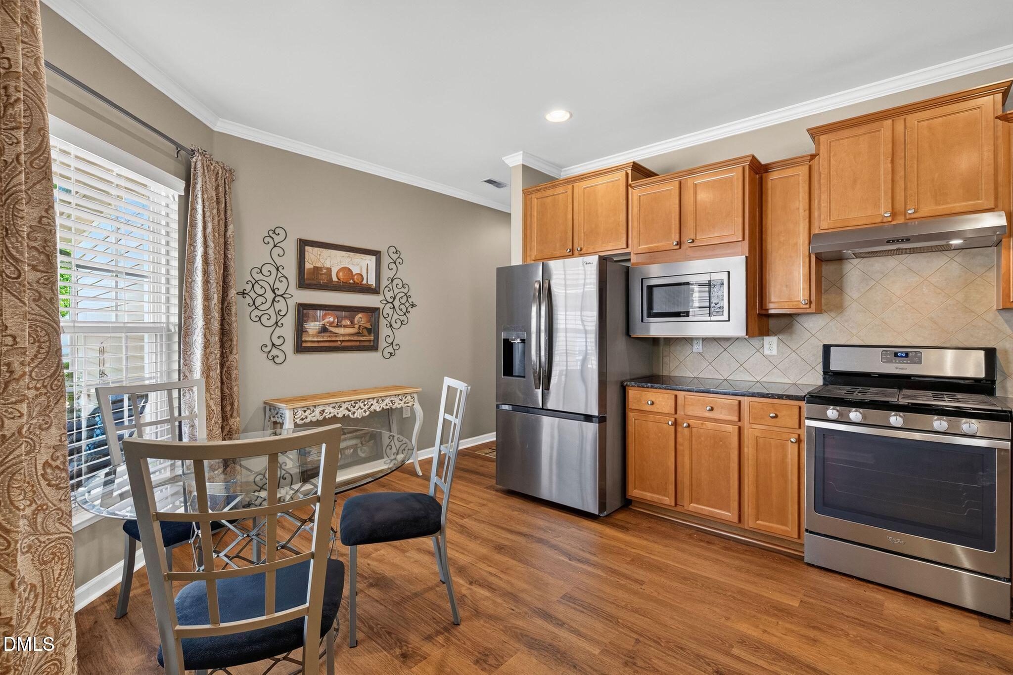 209 Rosedale Creek Drive Property Photo 4