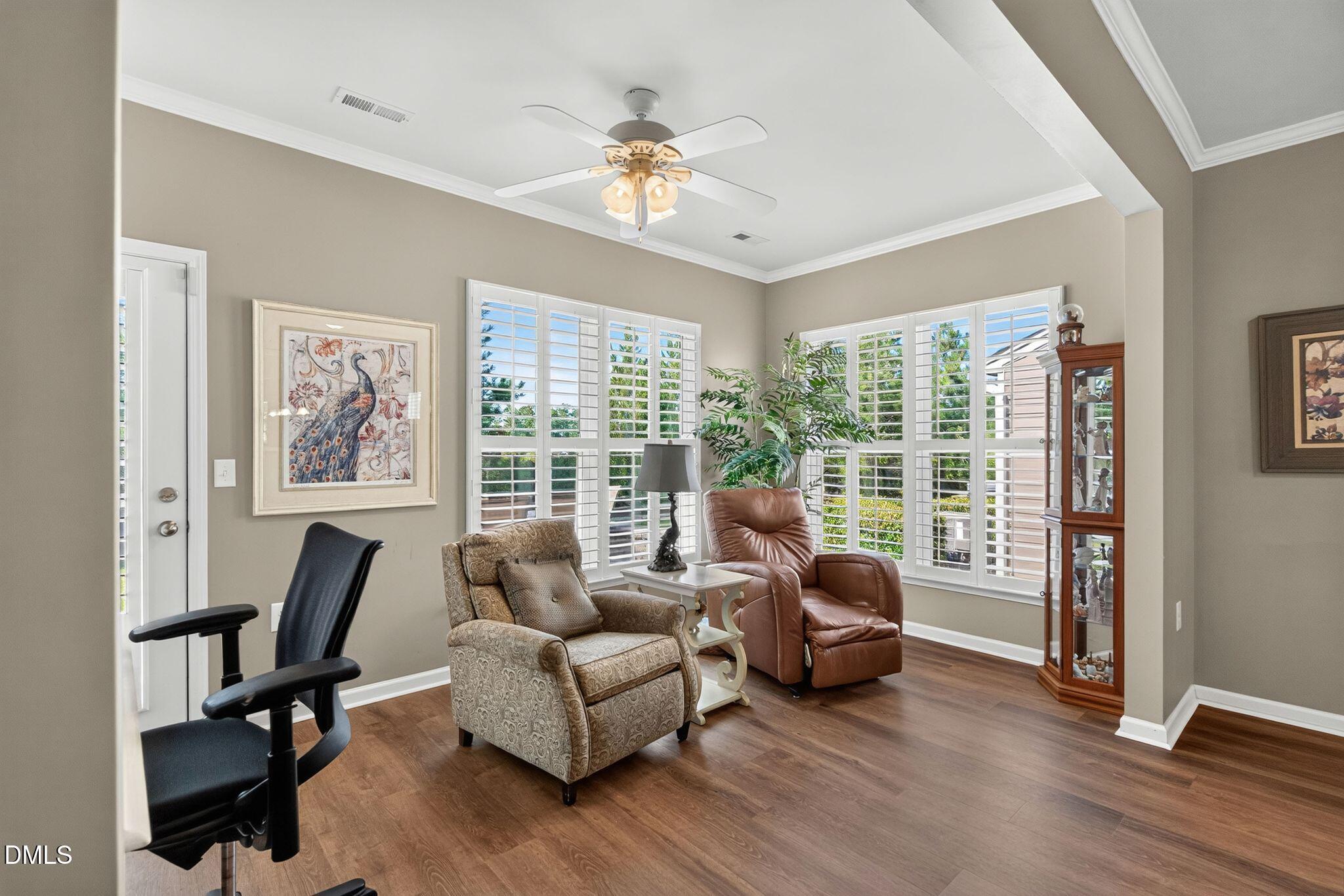 209 Rosedale Creek Drive Property Photo 15