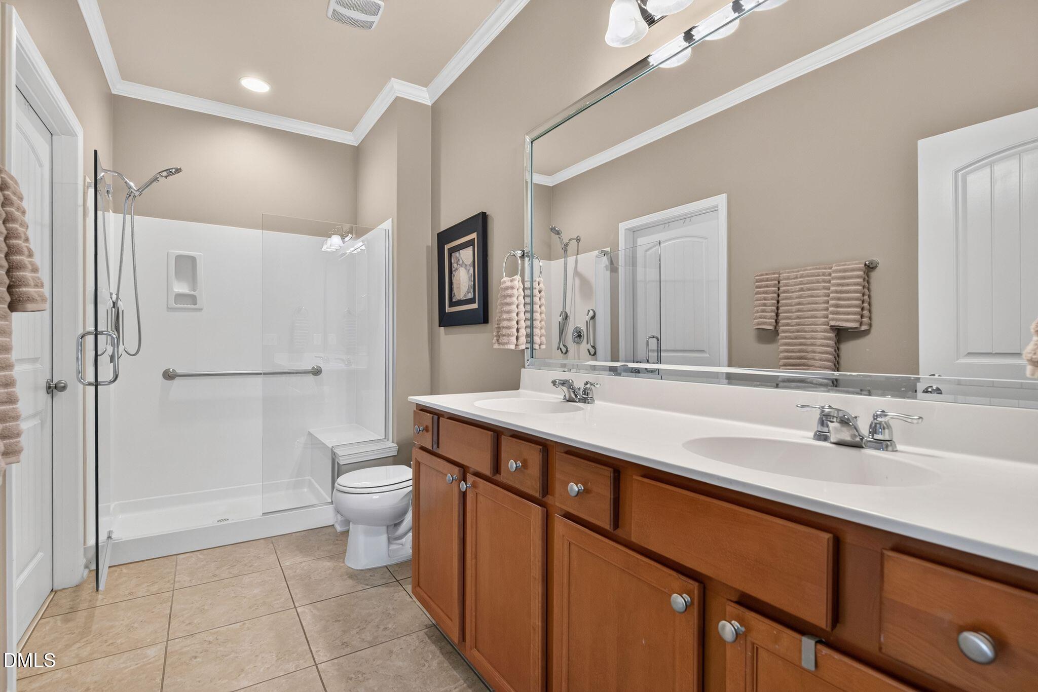 209 Rosedale Creek Drive Property Photo 17