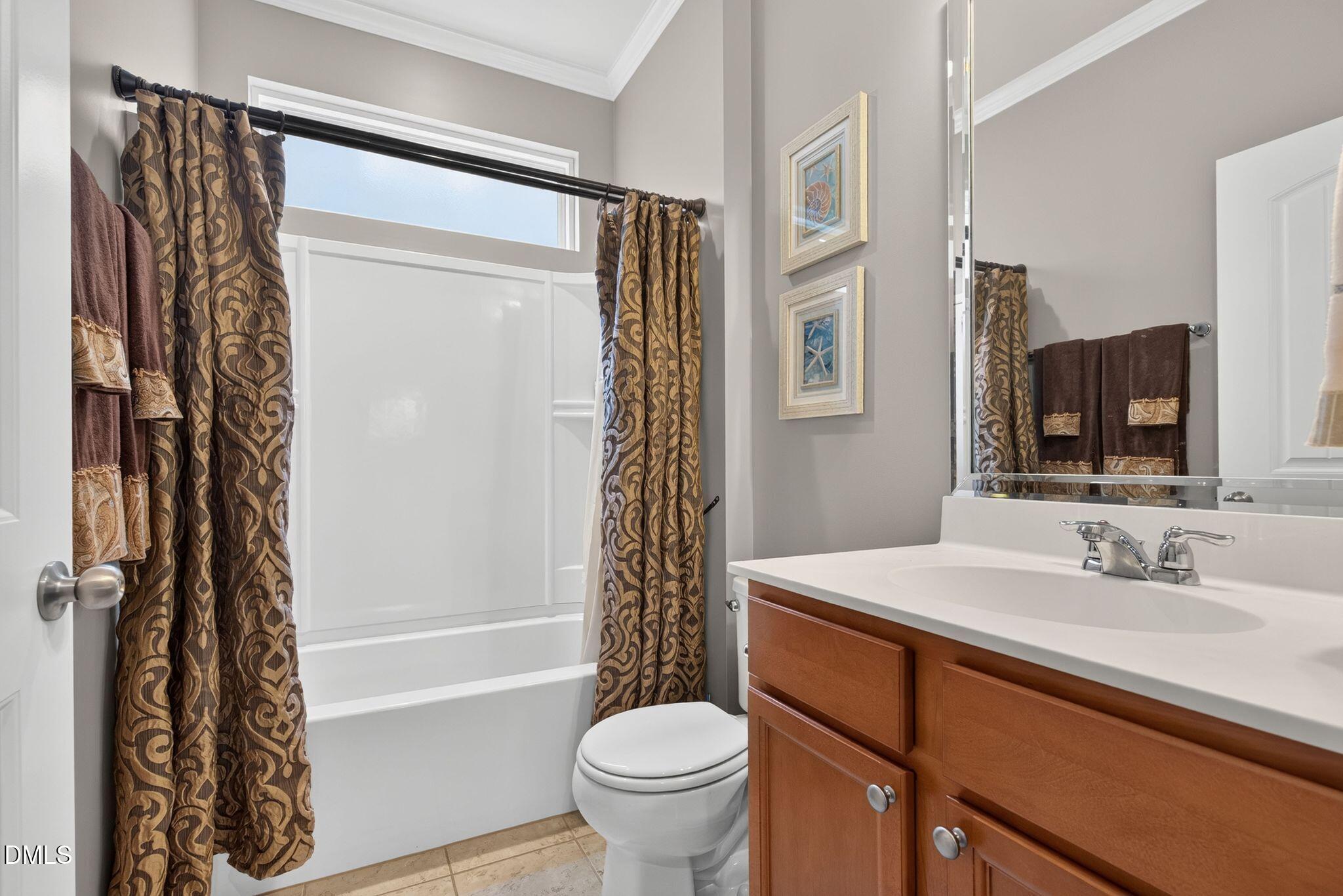 209 Rosedale Creek Drive Property Photo 20