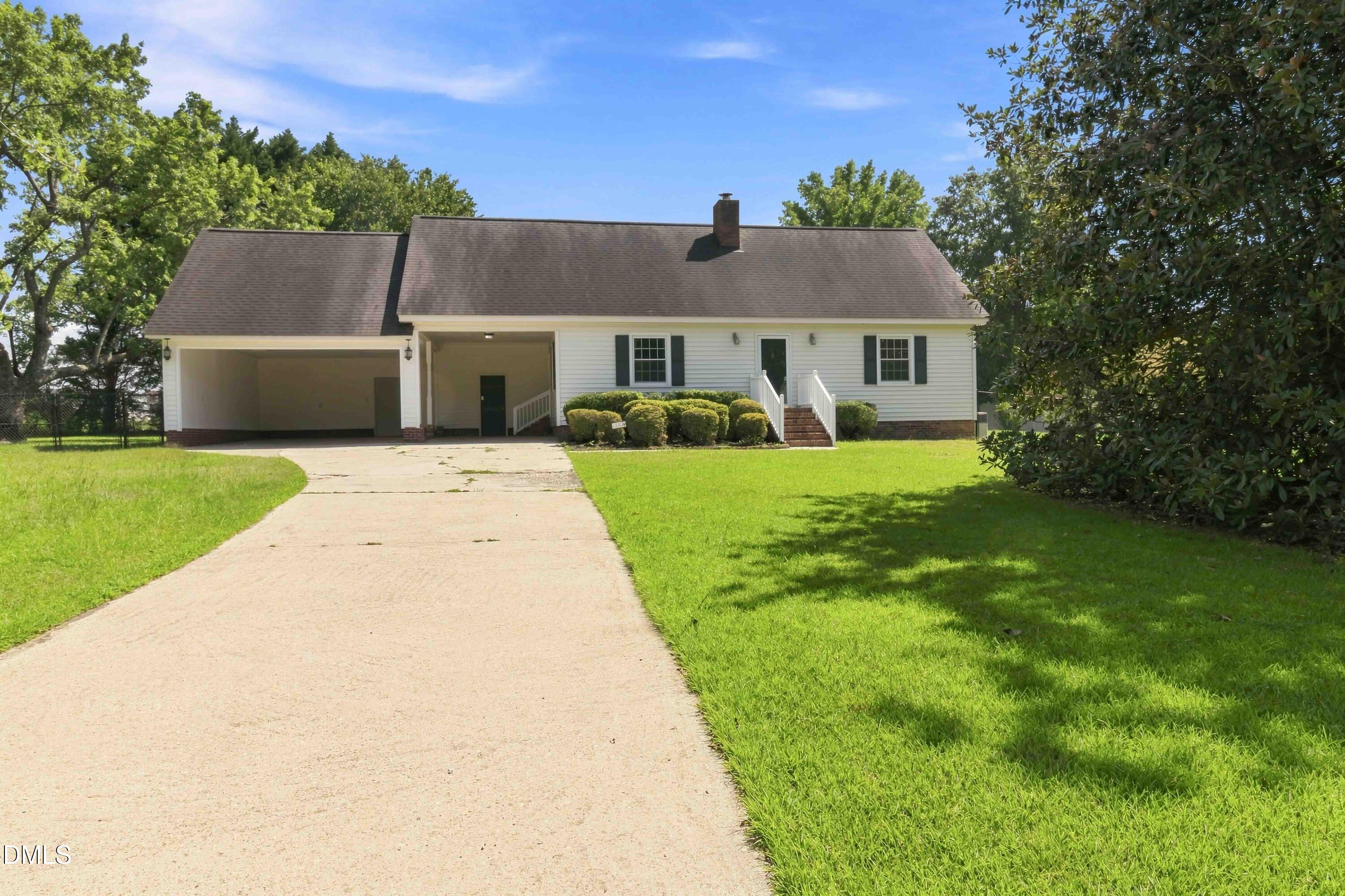1440 Guffy Drive Property Photo 1
