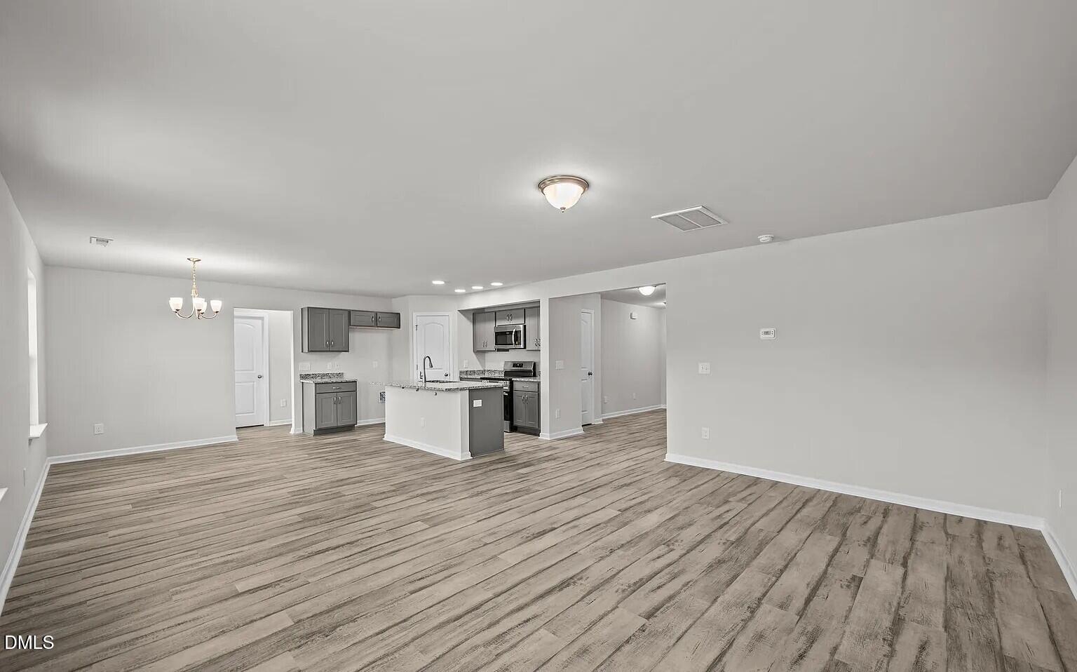 213 Slatestone Road Property Photo 9